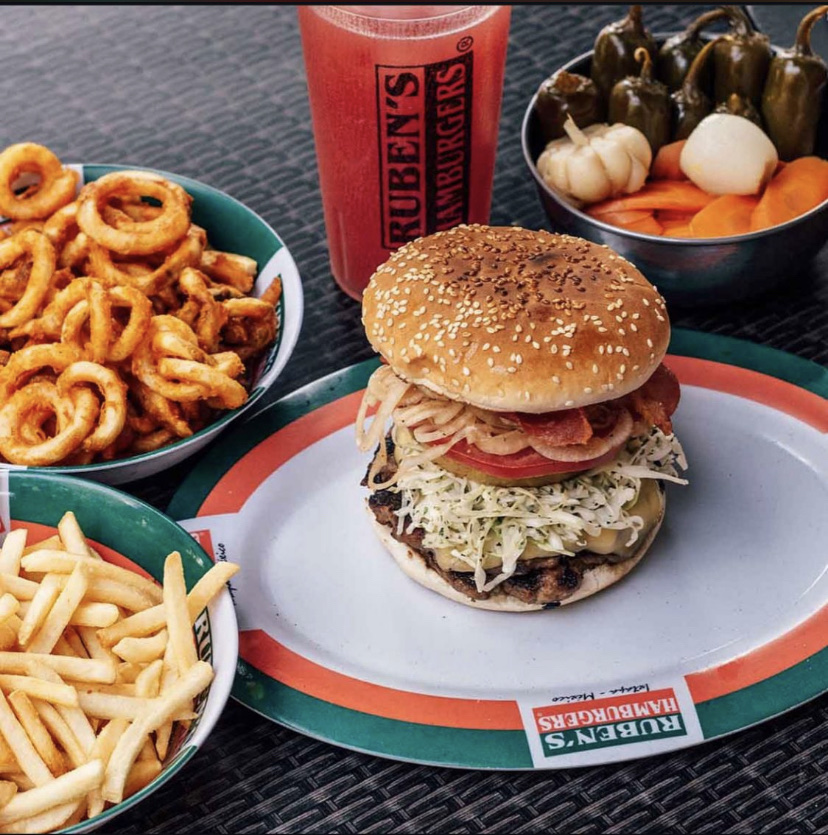 Ruben’s Hamburgers San Jerónimo image 3