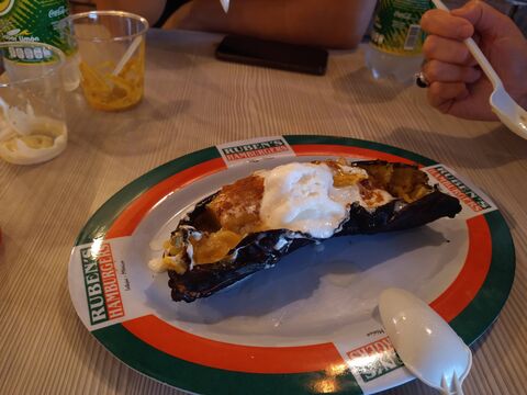 Ruben’s Hamburgers San Jerónimo image 7