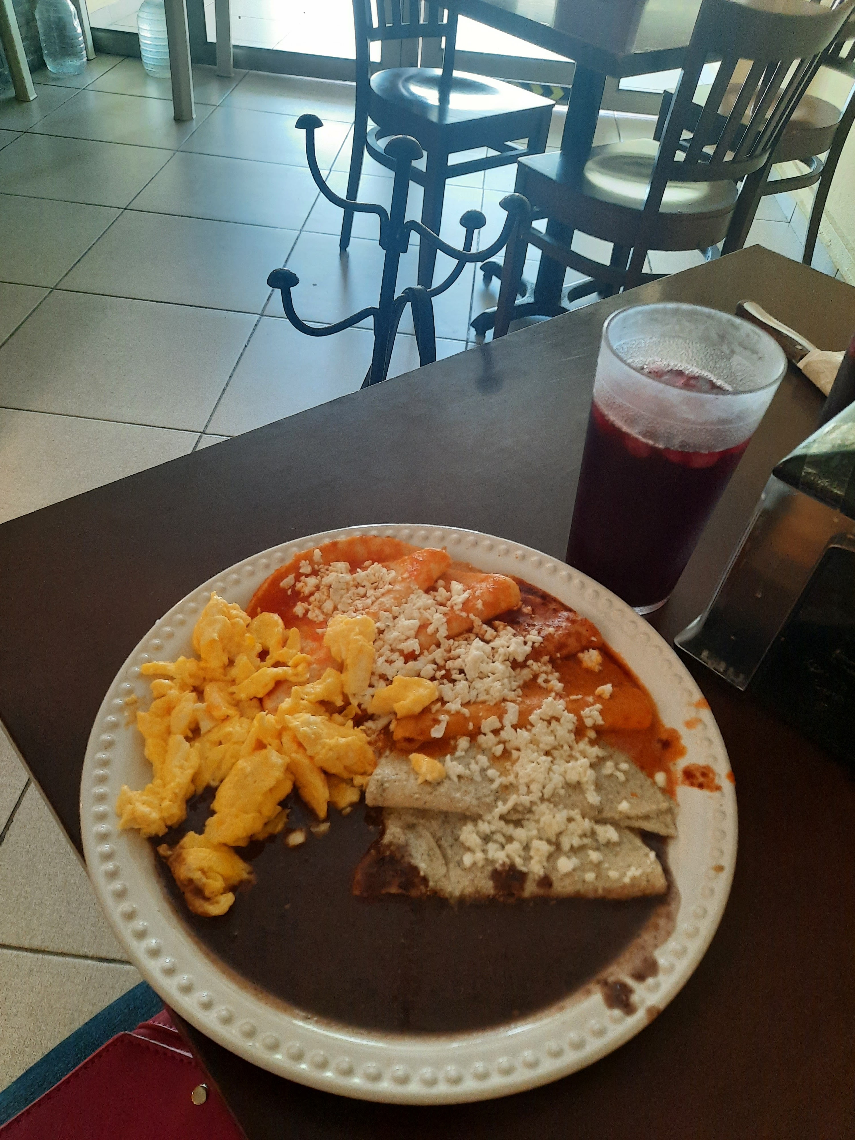 Enchiladas El Yaki image 2