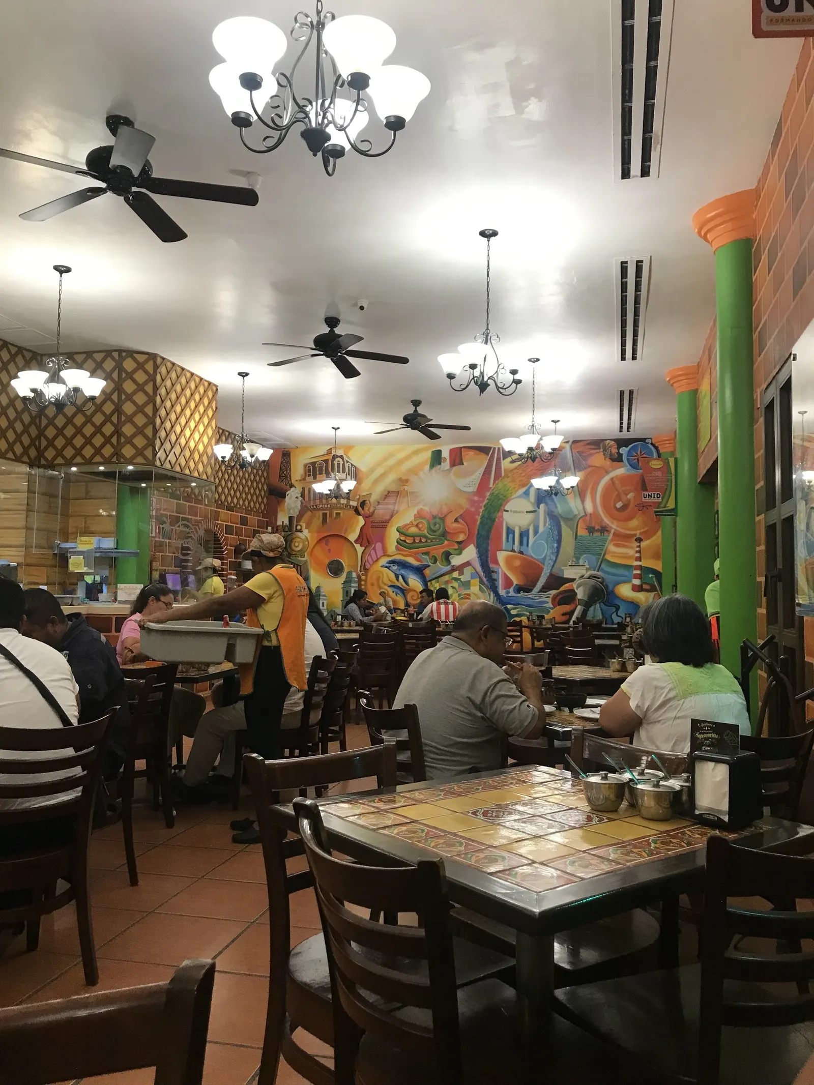 La Picadita Jarocha Sucursal Malecón image 6