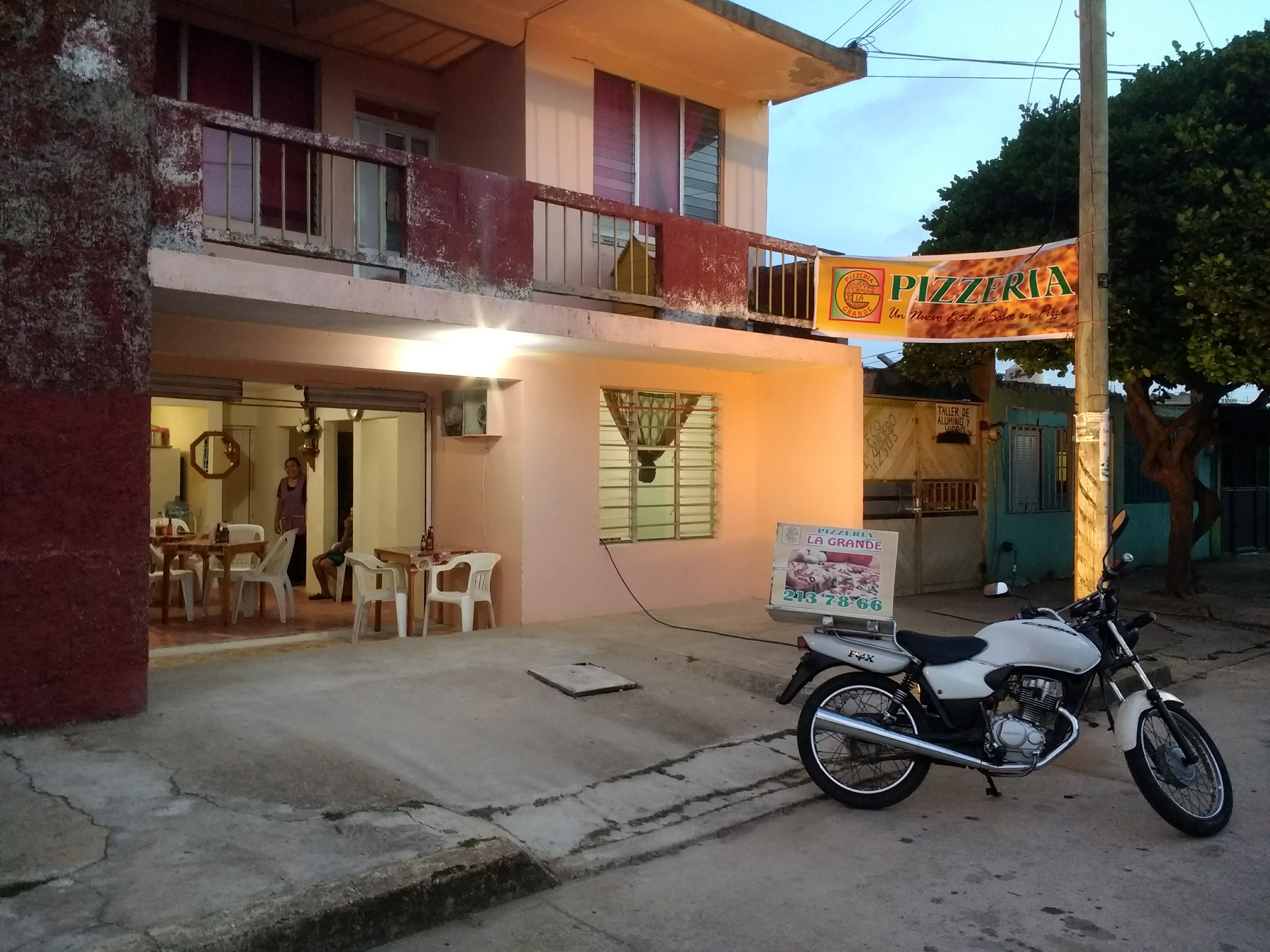 Pizzeria La Grande image 1