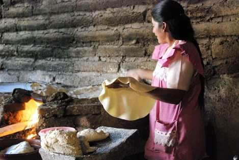 Las Tlayudas al Carbón image 9