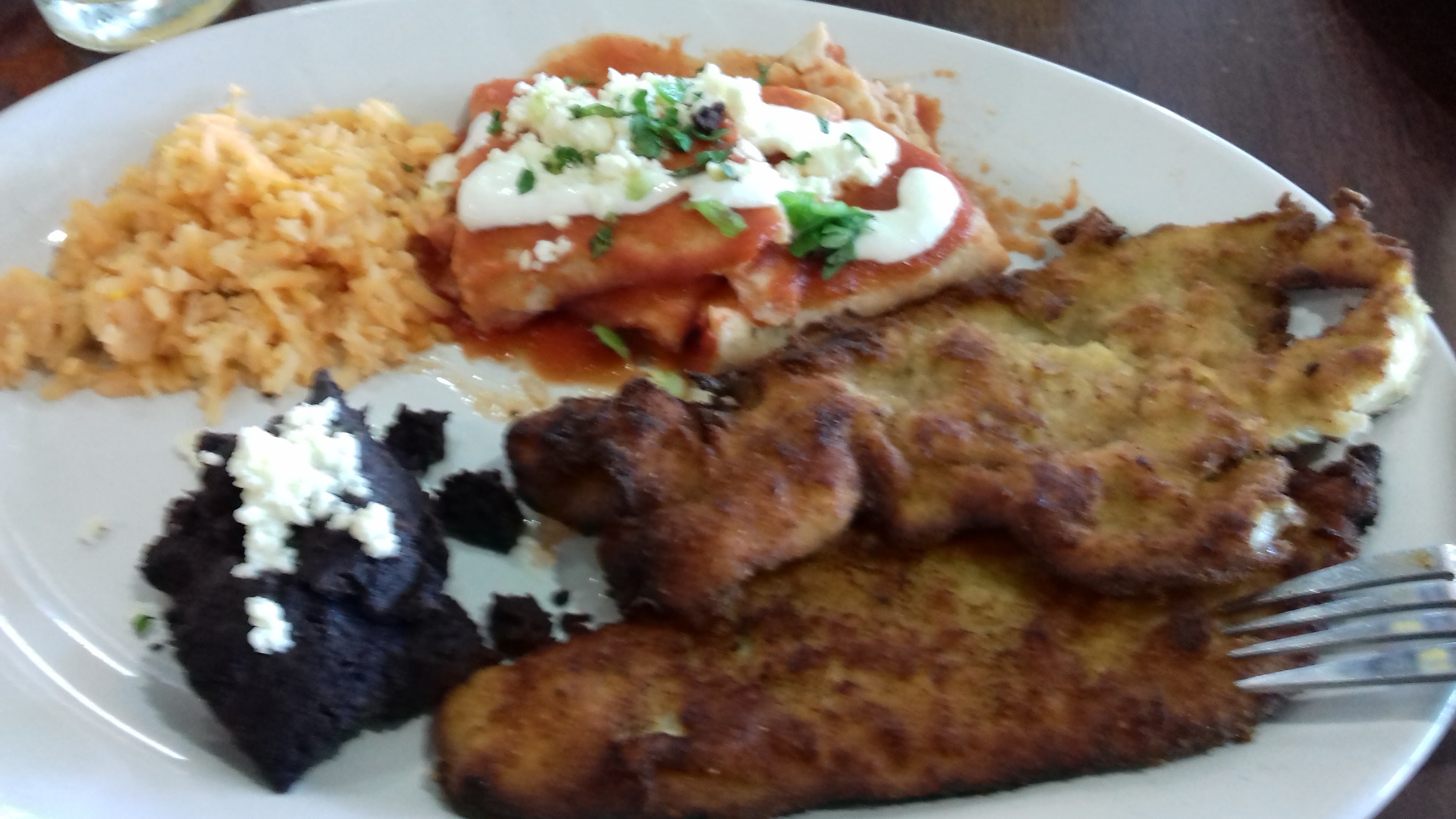 Tres Milagros image 7