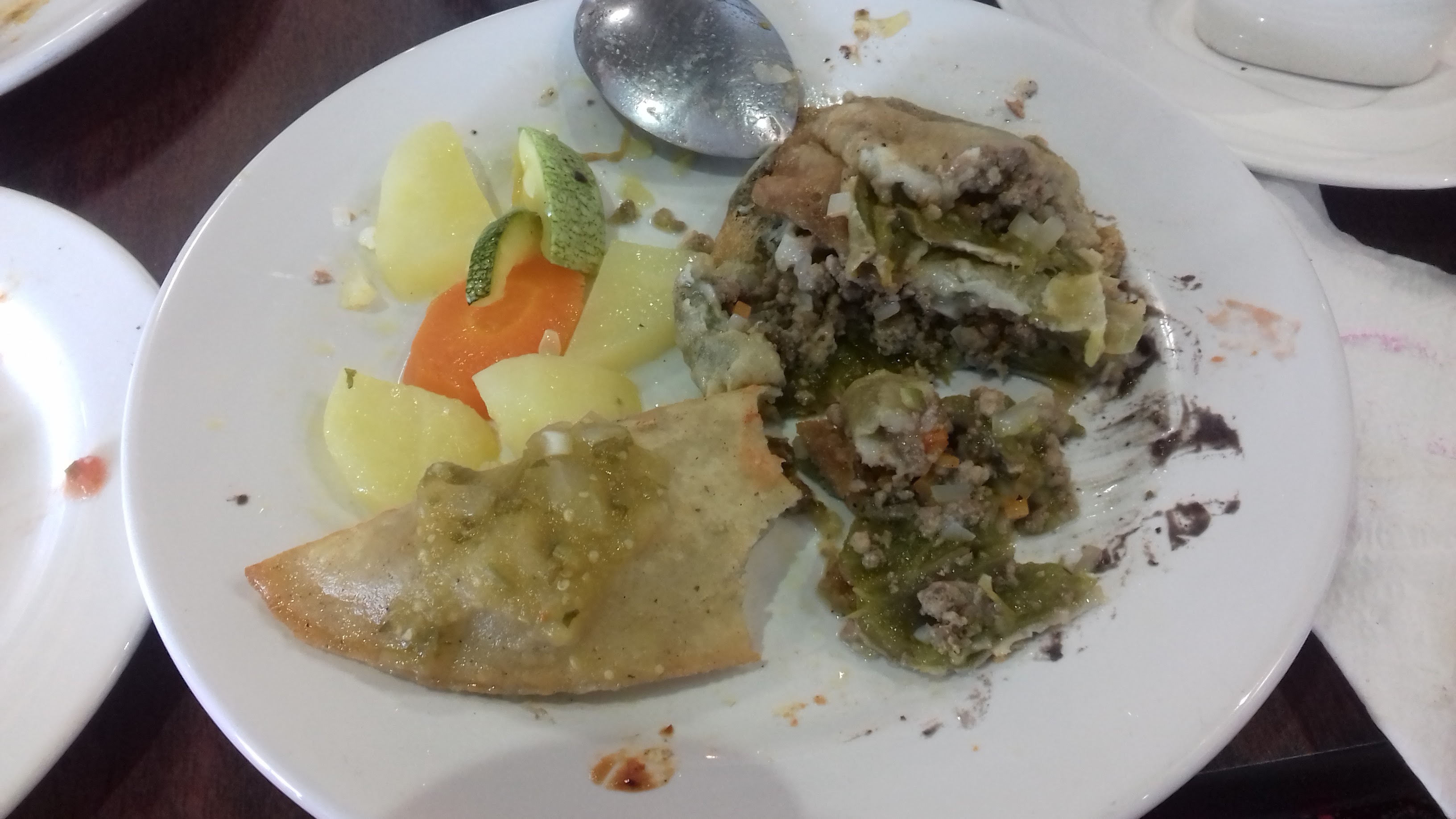 Tres Milagros image 8