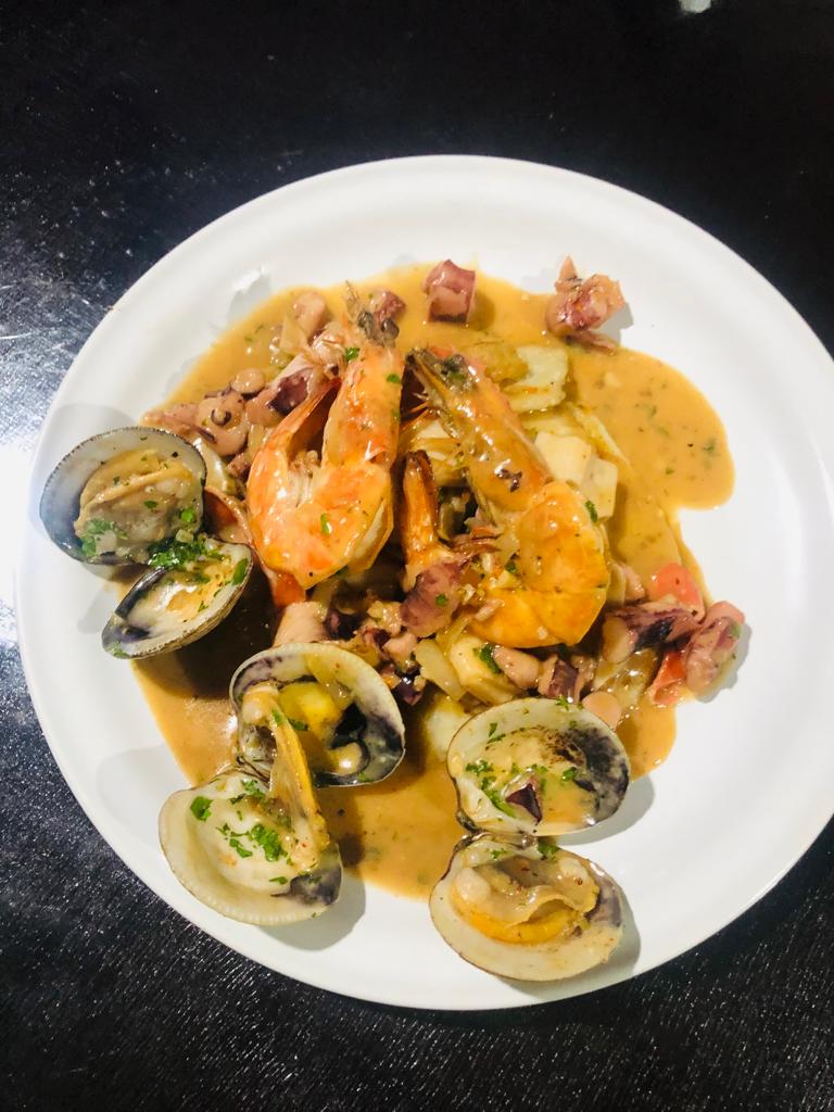 Mariscos Luna image 8