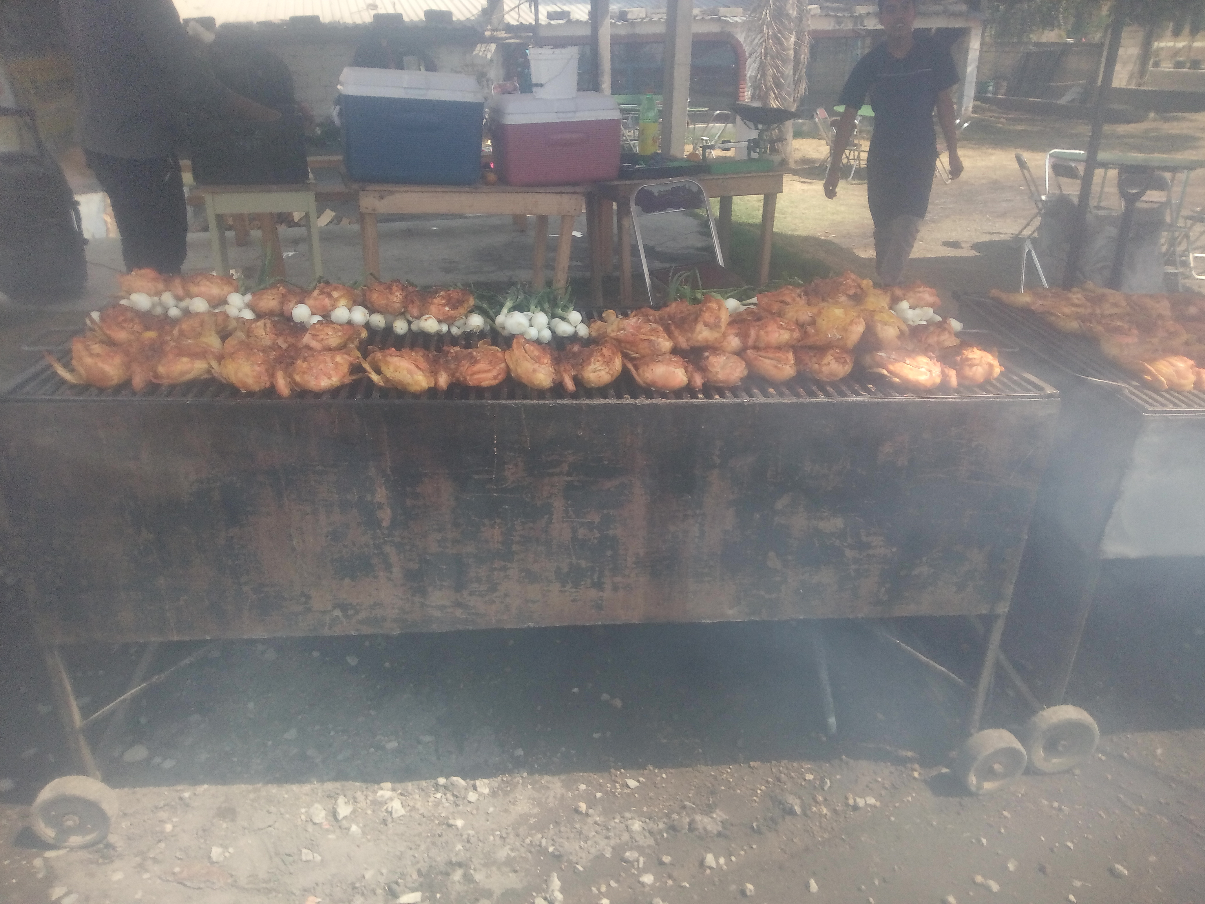 POLLOS ASADOS Y COSTILLAS AL ESTILO MONTERREY image 2