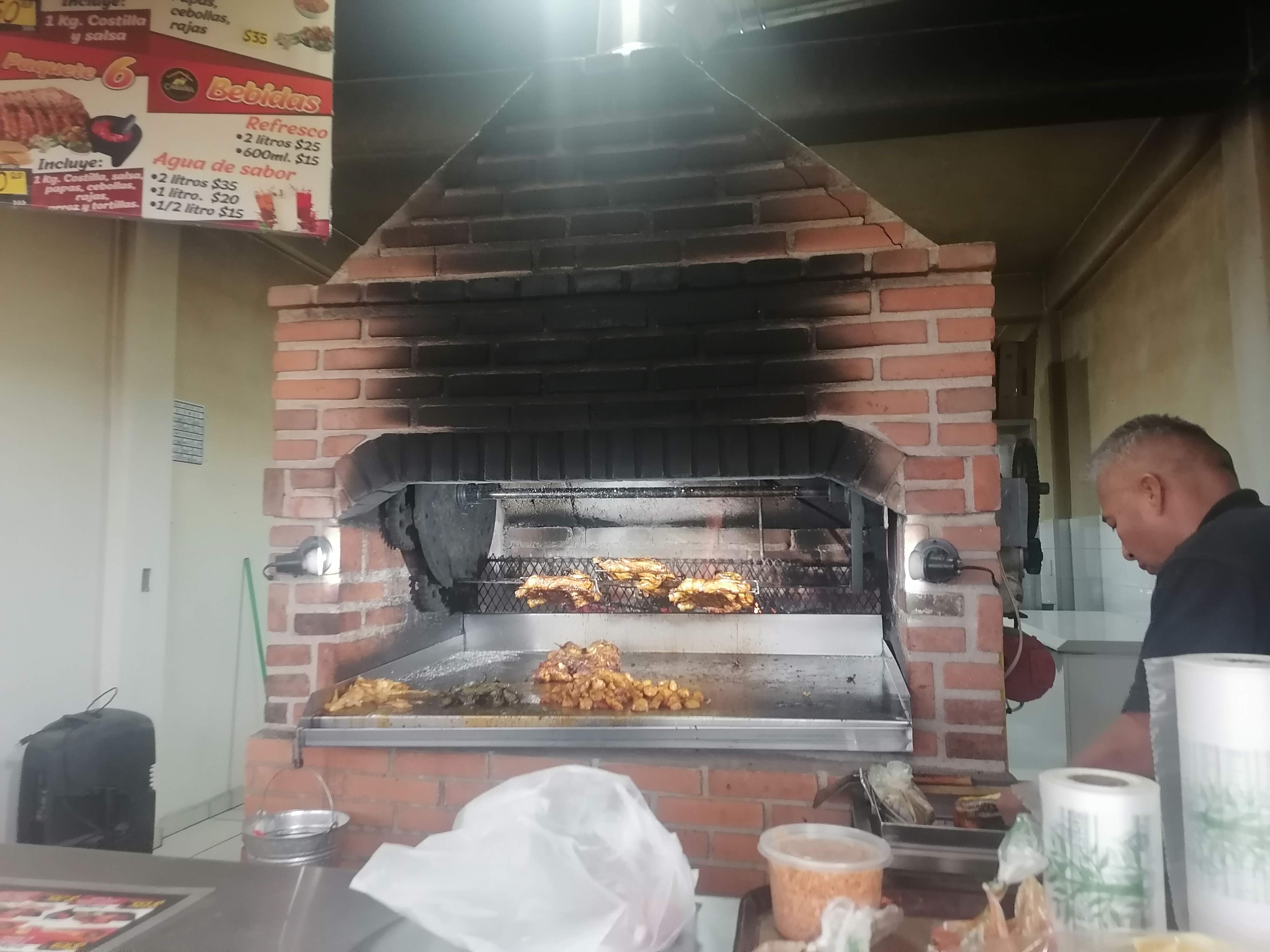 "La Cabaña" pollos a la leña image 2