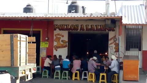 Pollos a La Leña "El Rancherito" La Cadena Del Sabor image 2