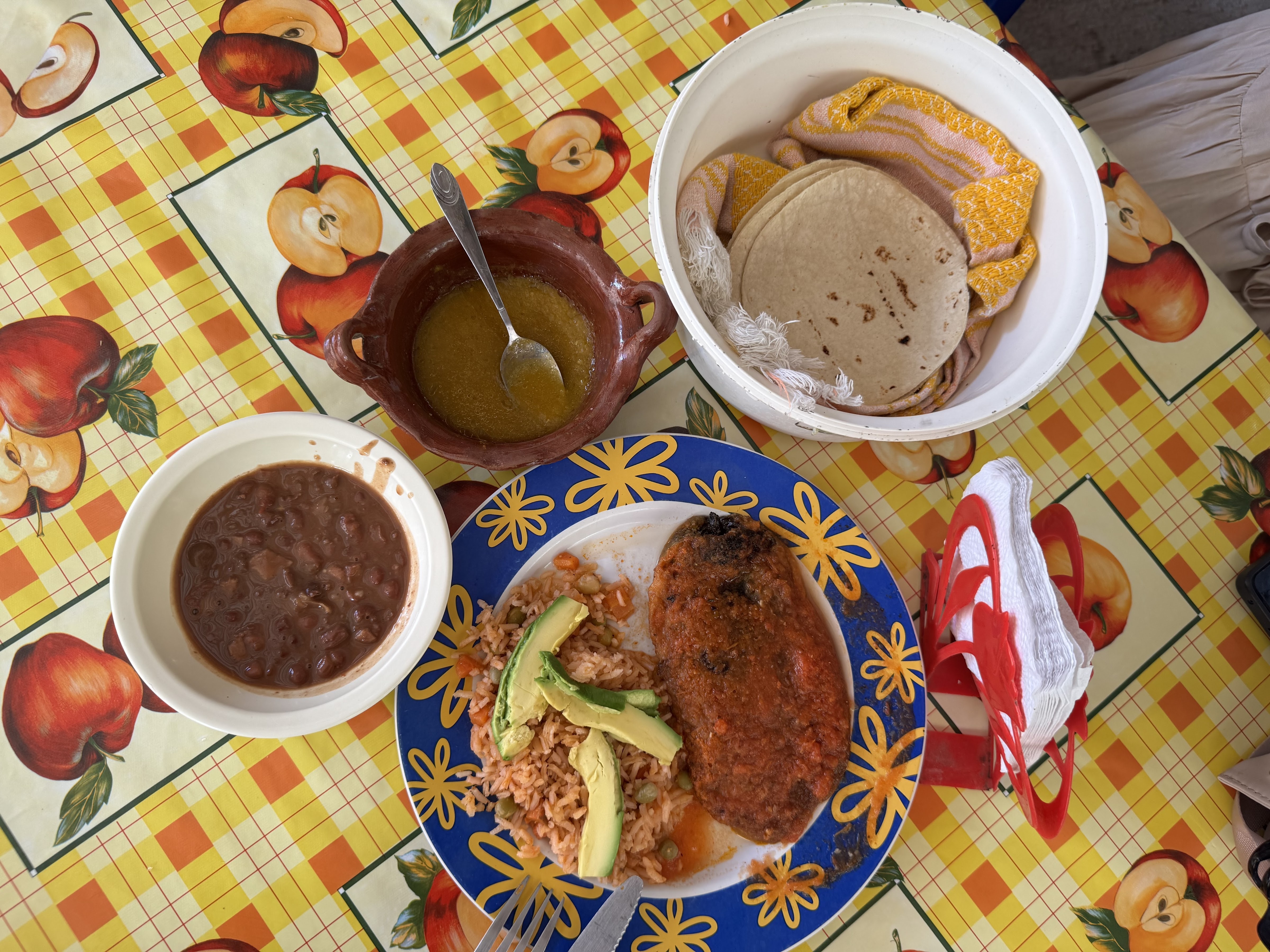 Sazón de doña bertha image 2