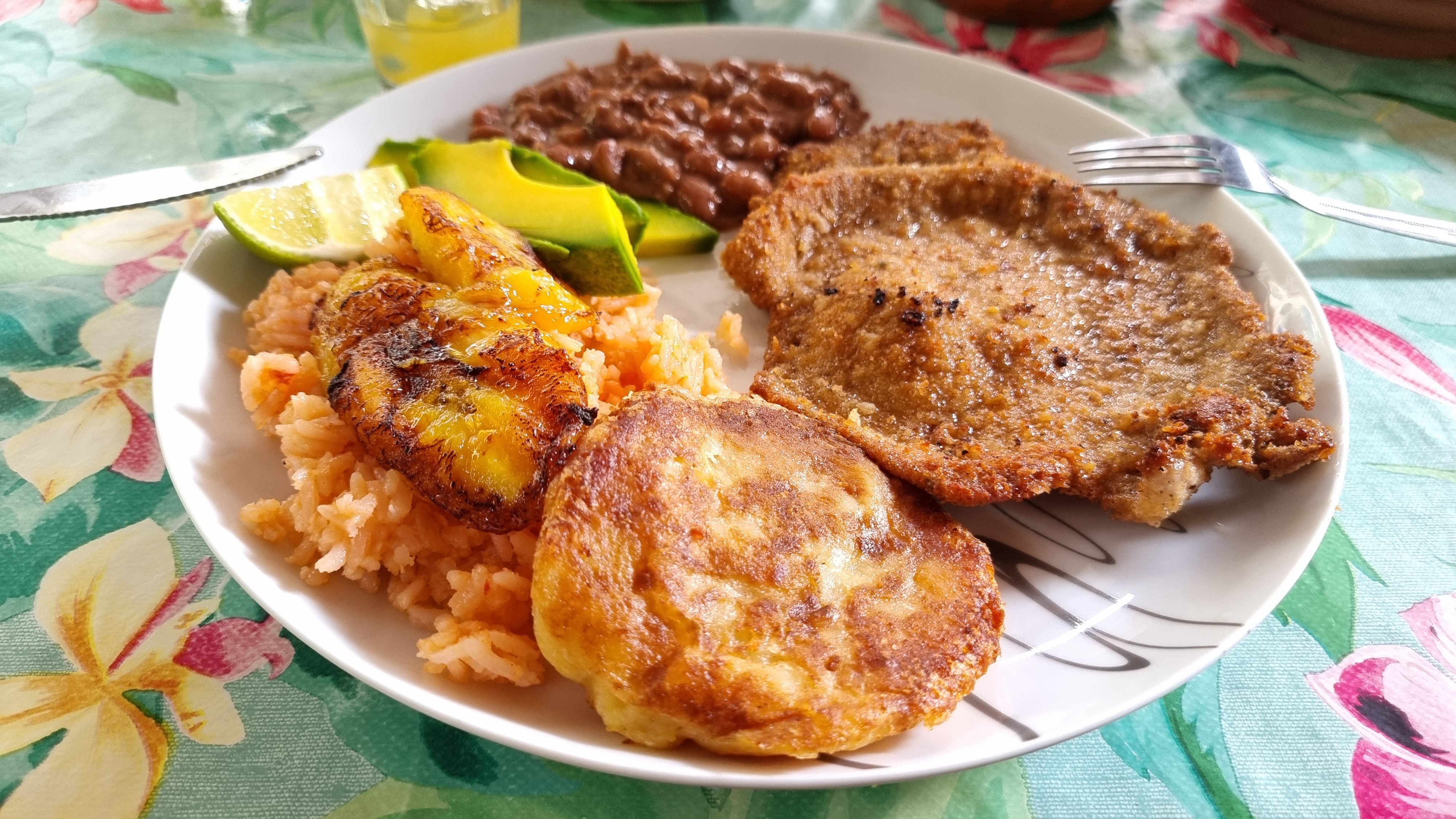 Sazón de doña bertha image 8