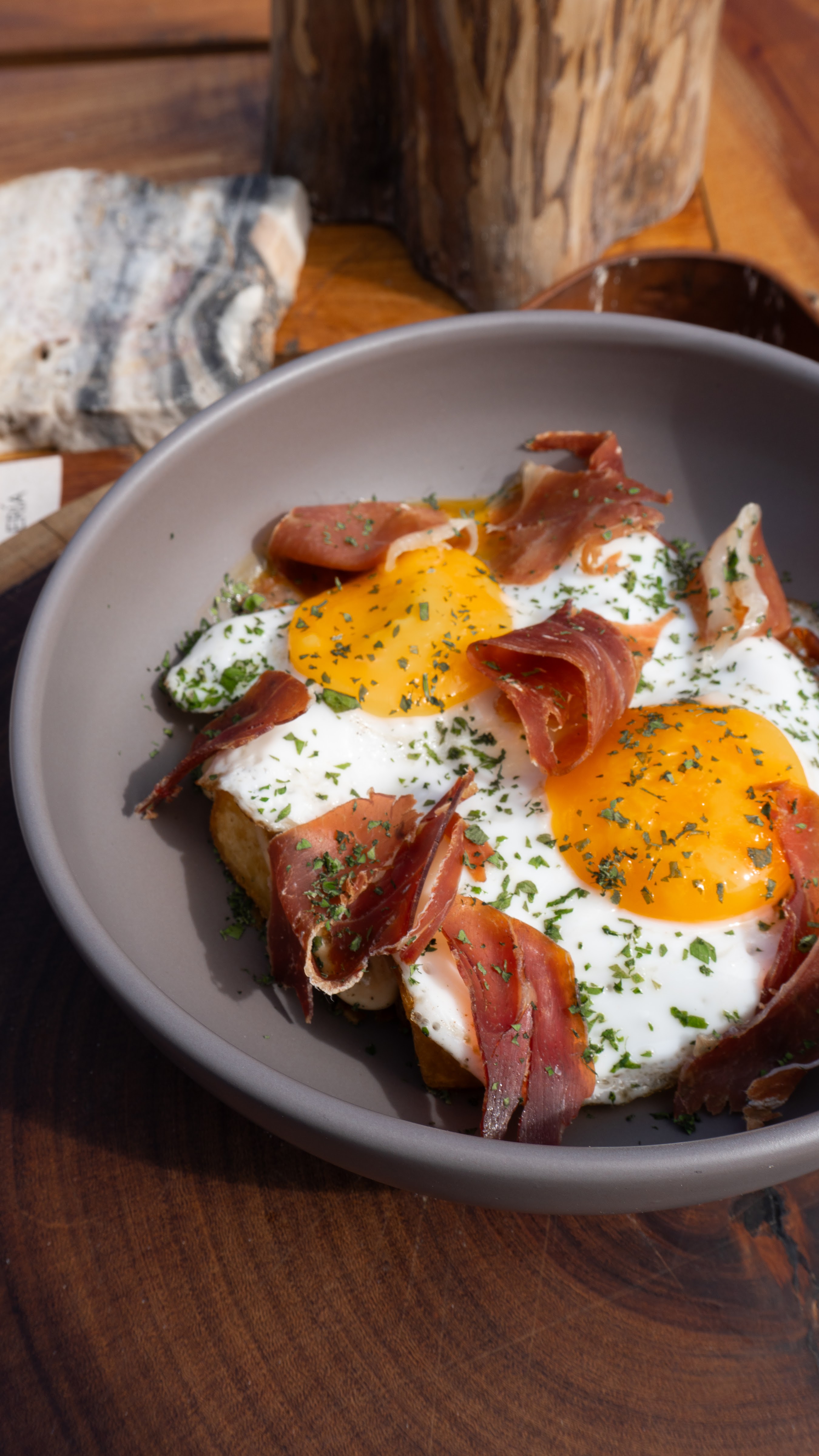 Sakya Resta/Bar Terraza image 5