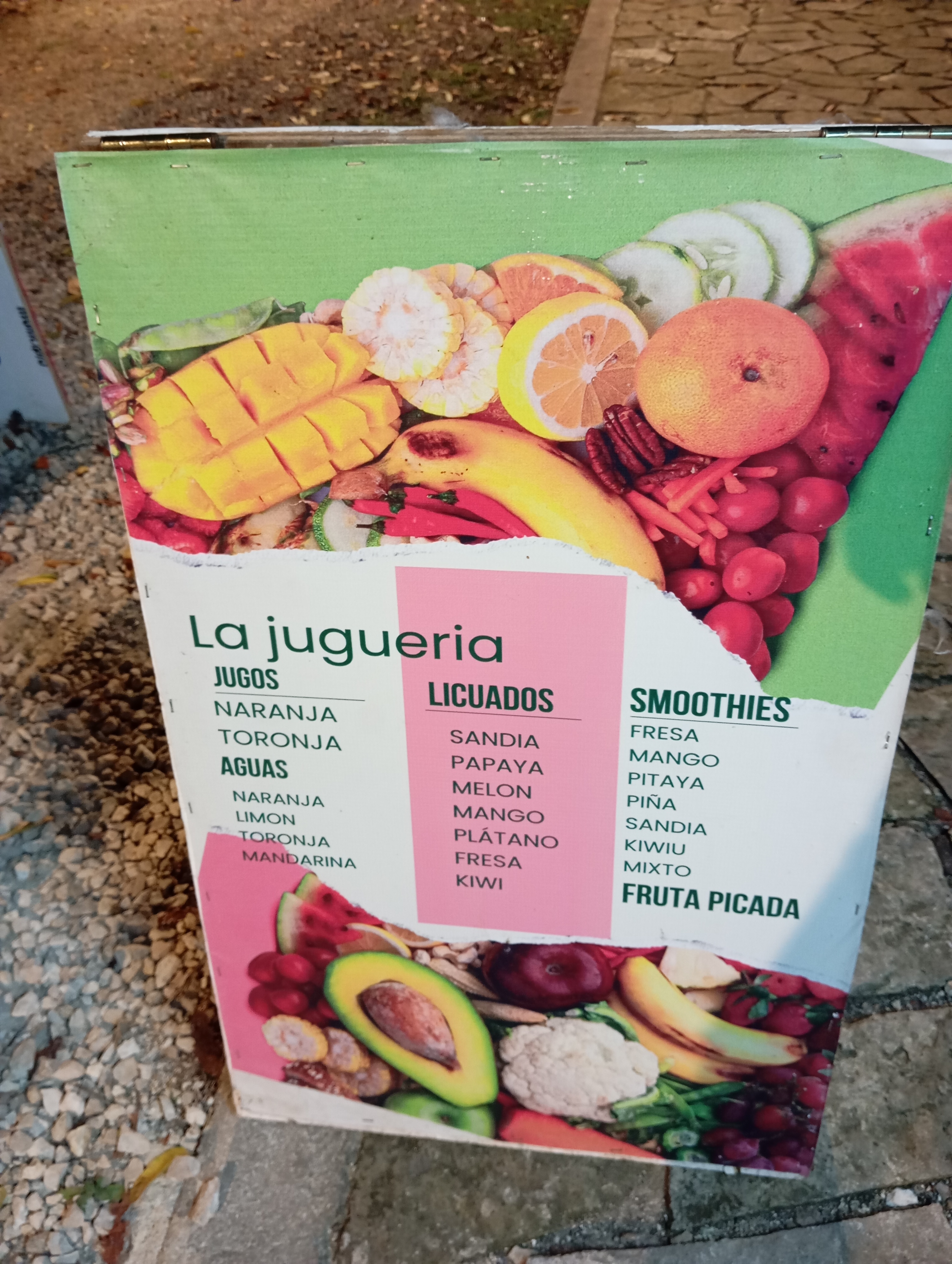 Jugueria el Muelle image 5