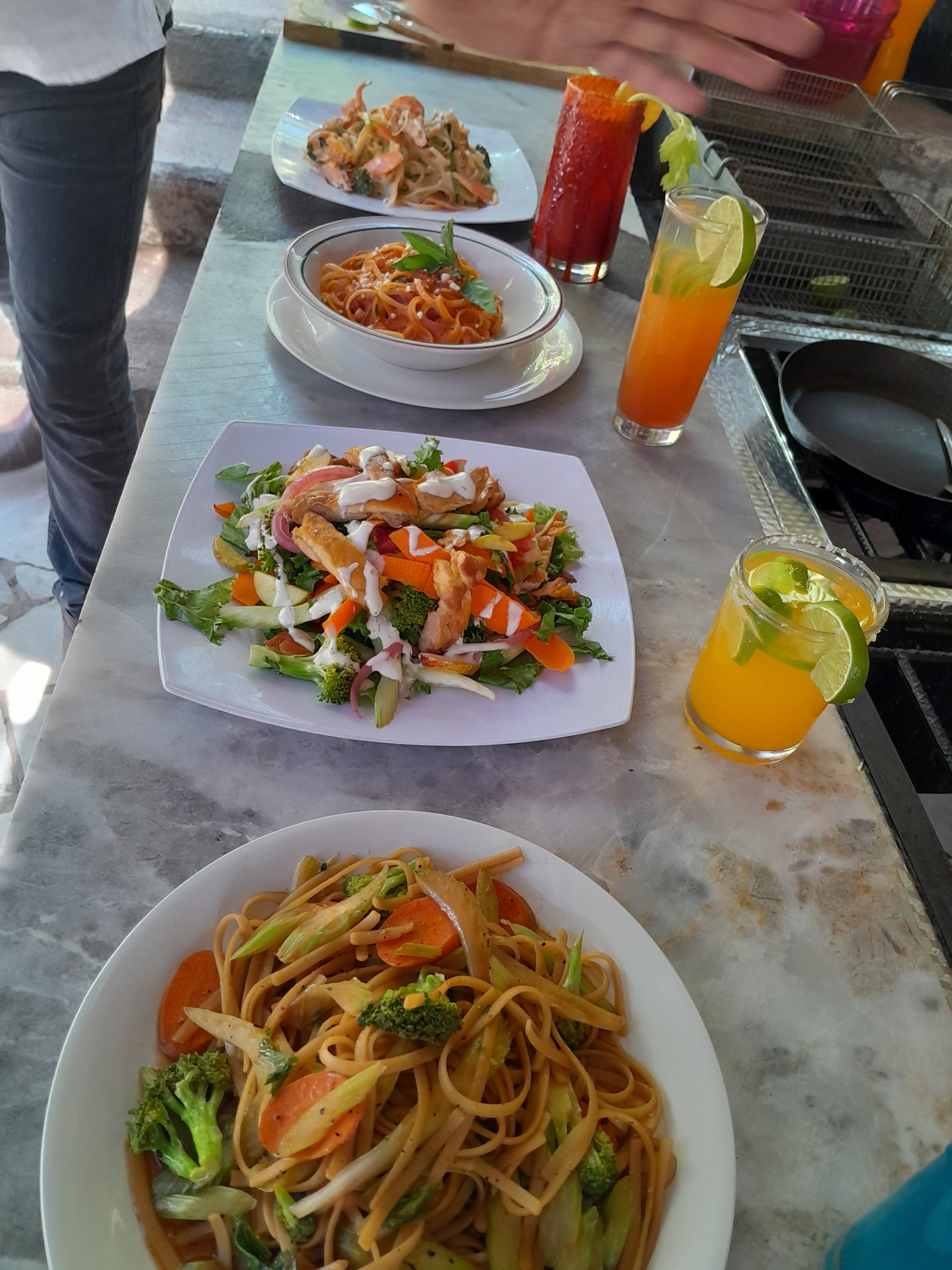 Or Tiz WINGS City image 2