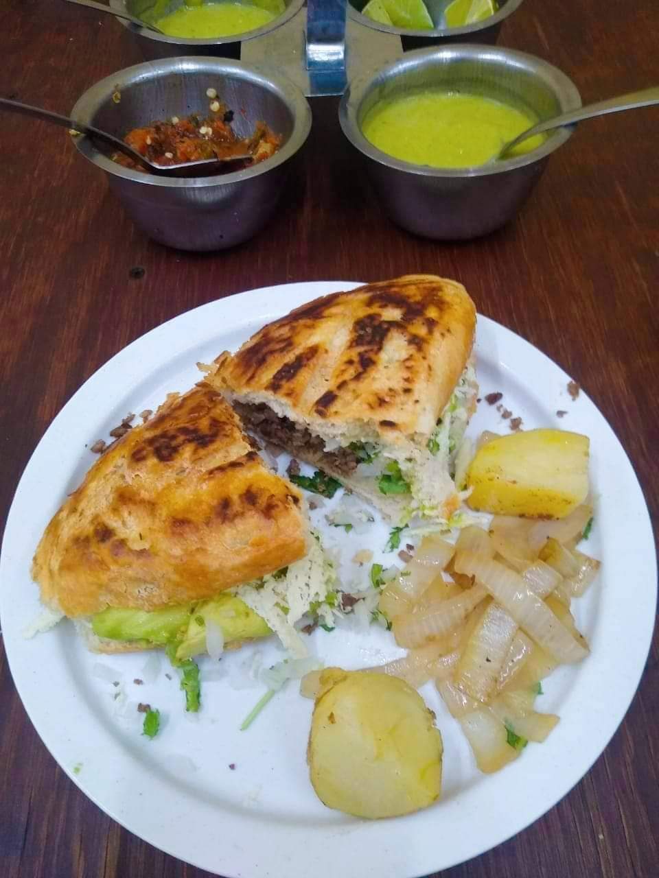 Taquería "El abuelo" image 4