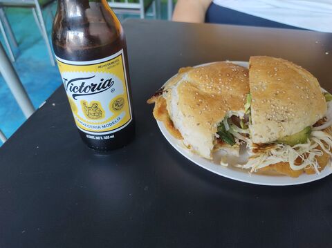 Tortas Y Cemitas Liz image 7