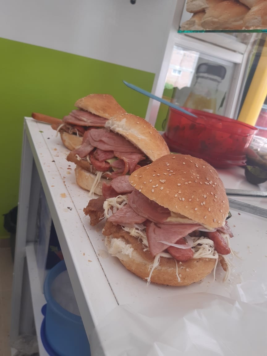 Tortas Y Cemitas Liz image 9