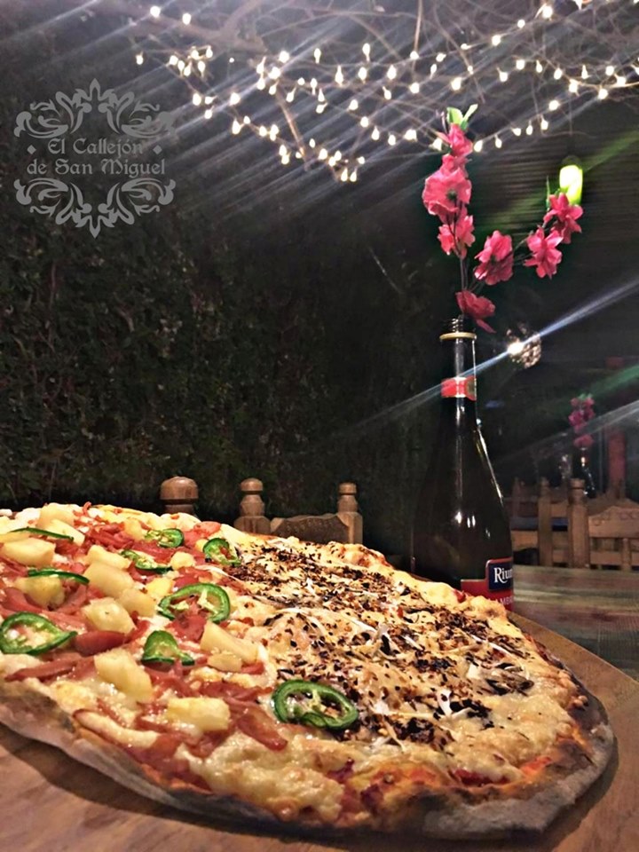 El Callejon de San Miguel image 2