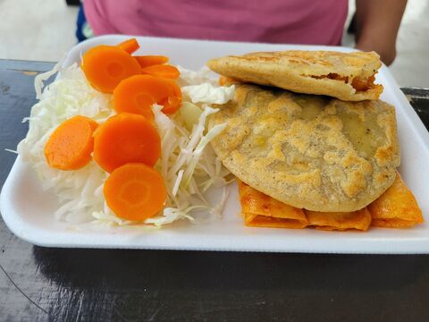 Taquitos al vapor "Don Beto" image 2
