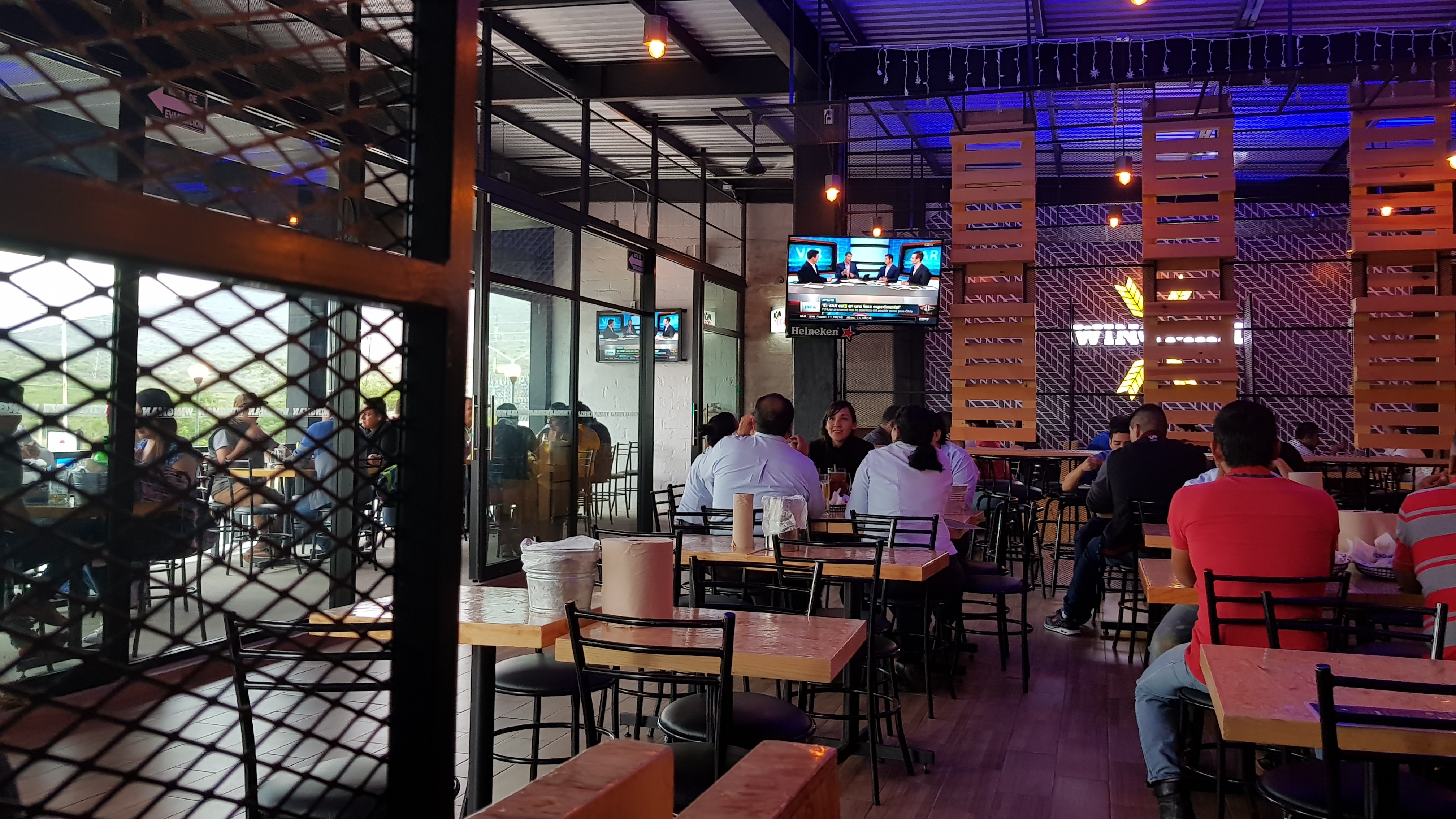 Wingman Vista Sur image 1