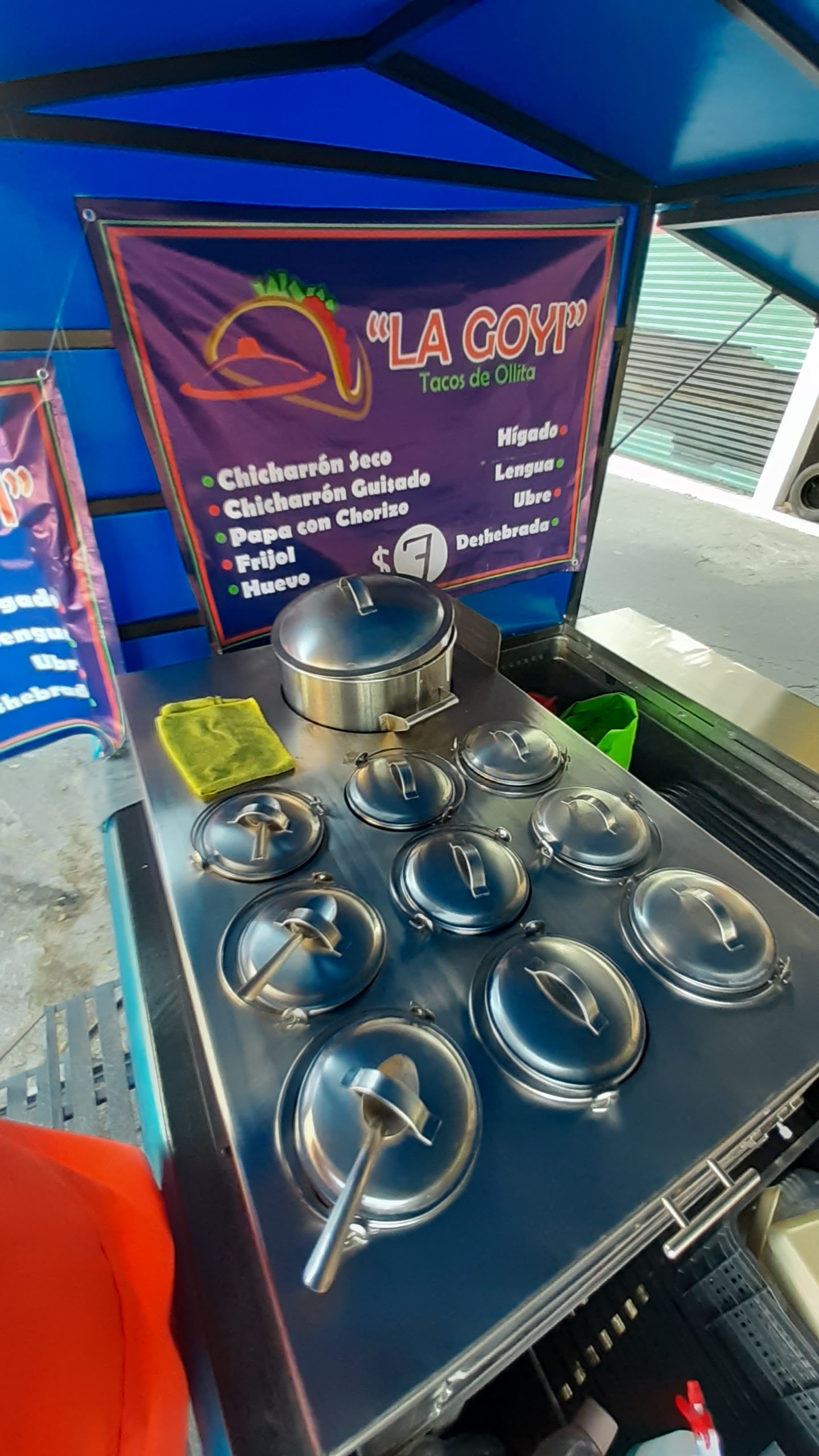 Tacos de ollita "La Goyi" image 2