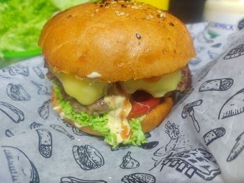 Juliany's Burgers image 1