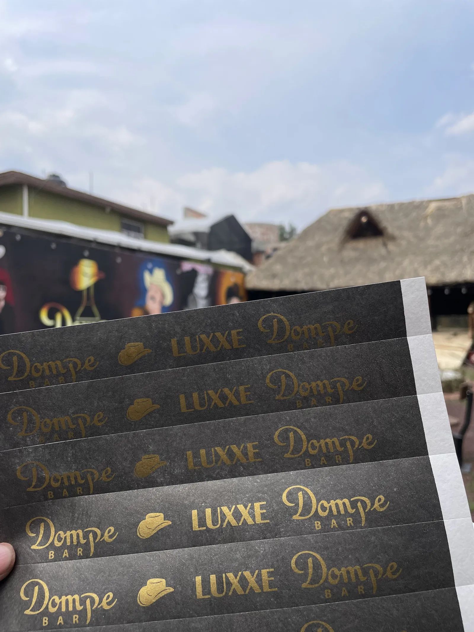 Dompe image 8