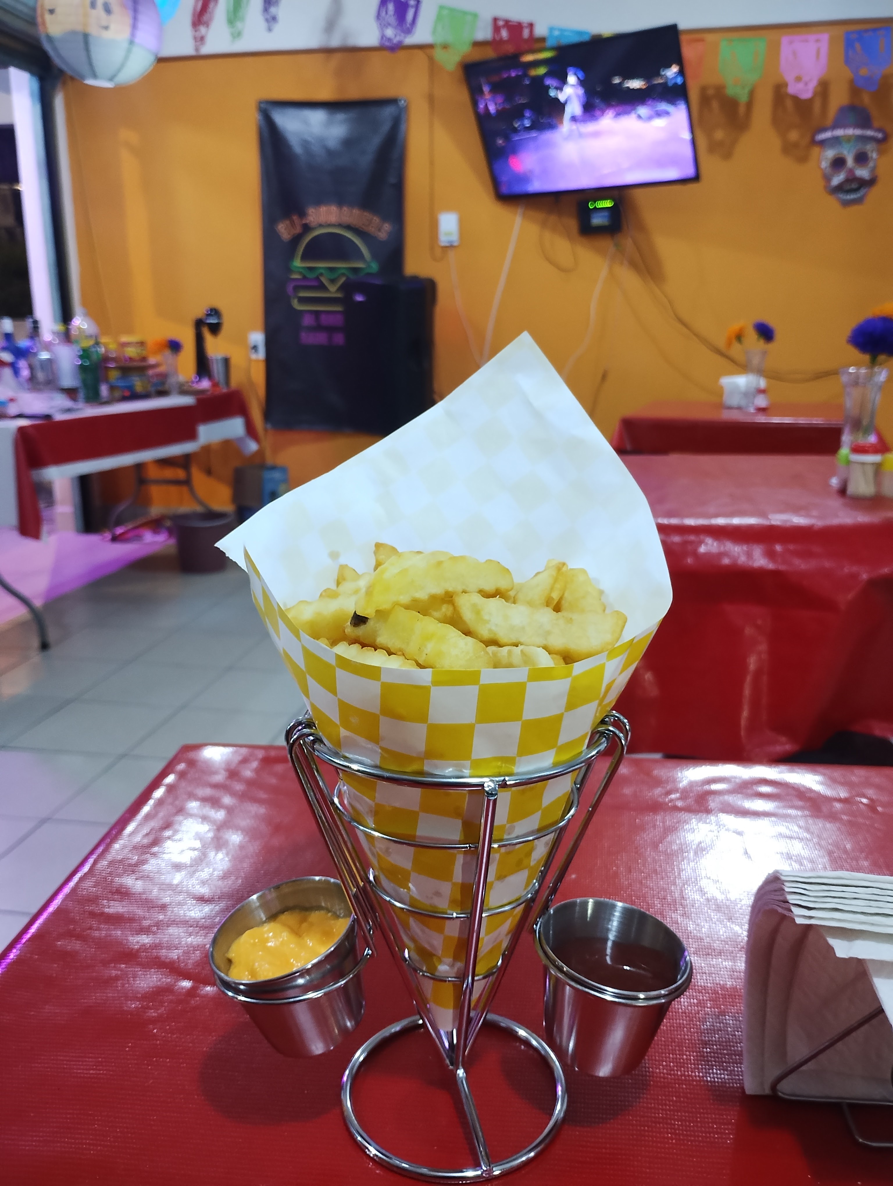 ELI BURGUERS image 2