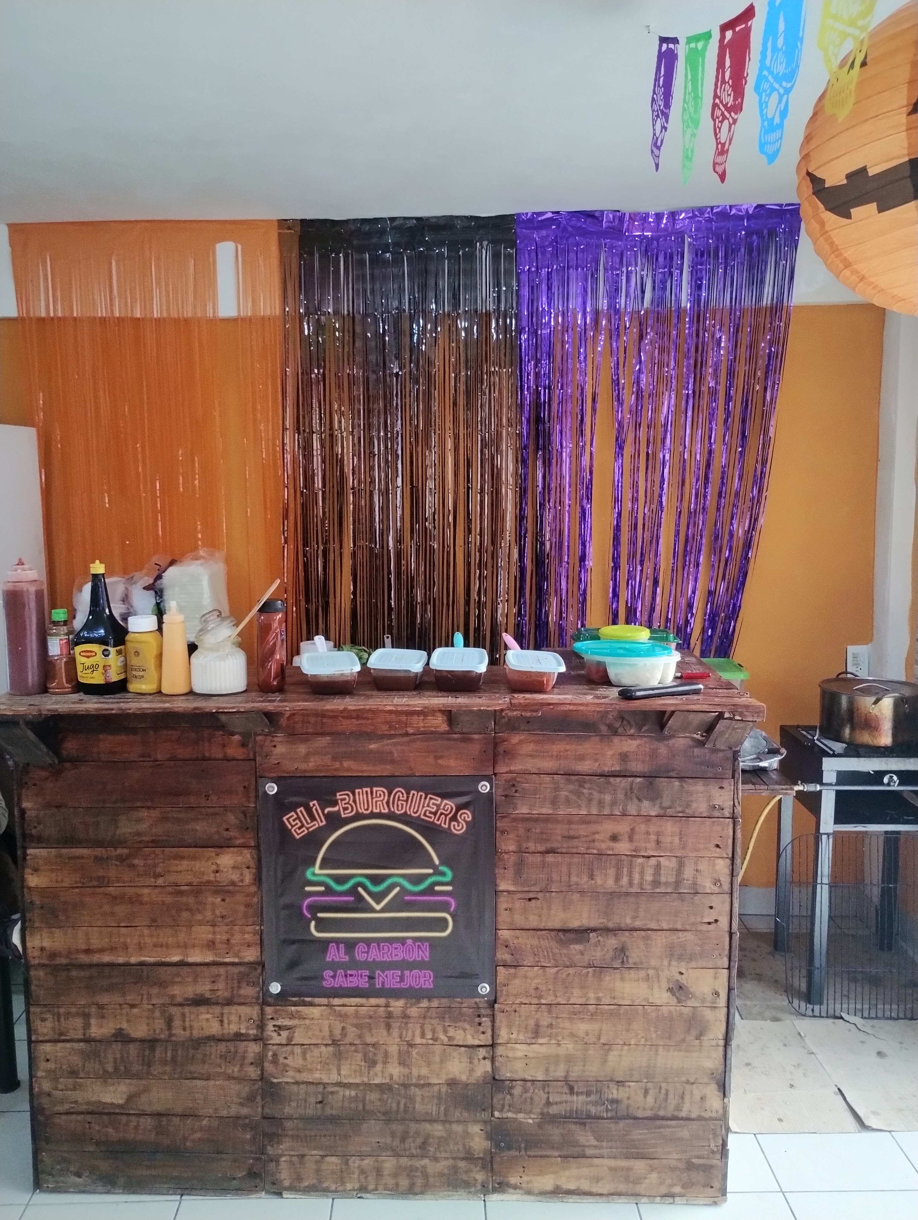 ELI BURGUERS image 6