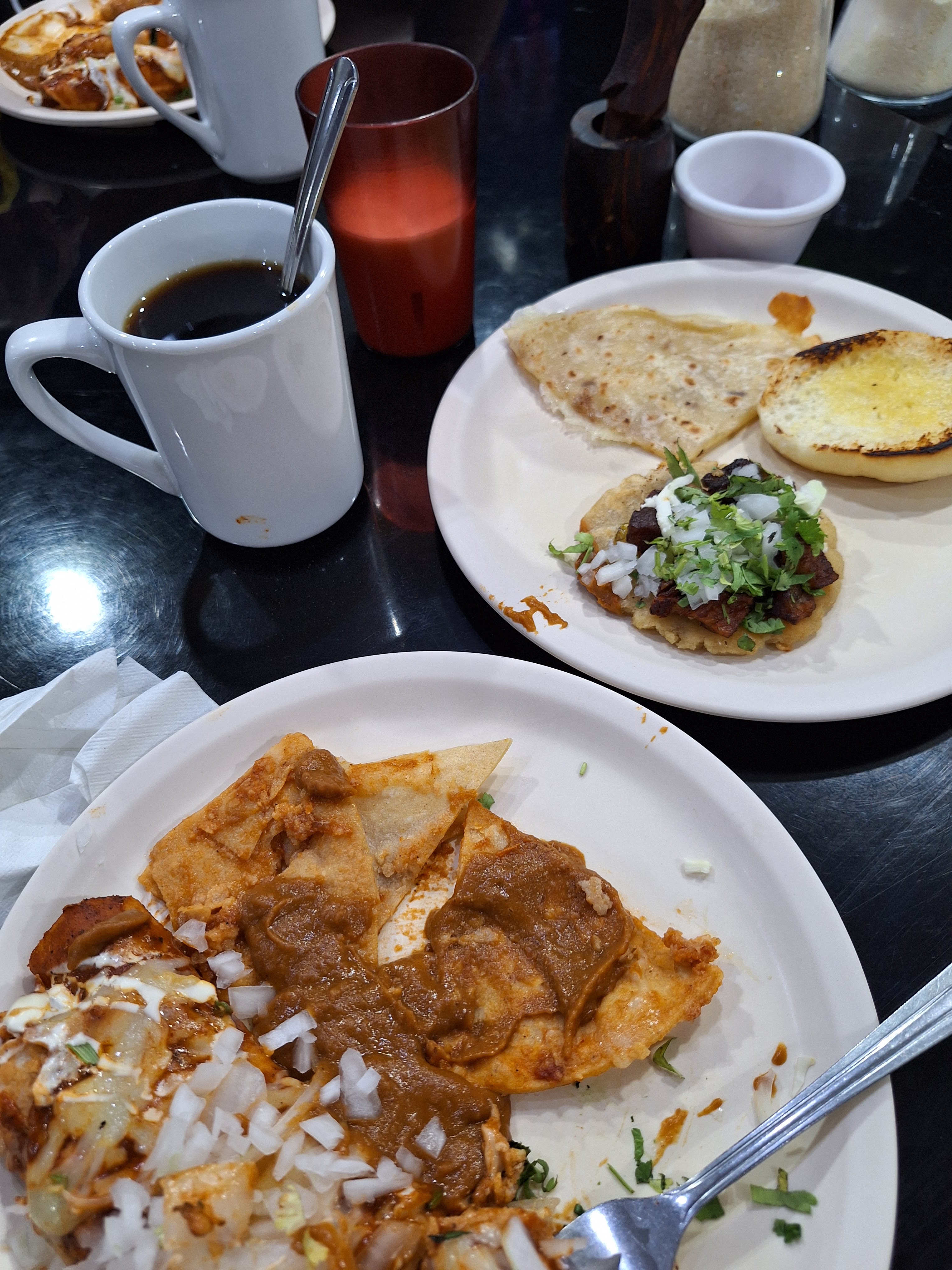 El Ensueño Restaurant image 5