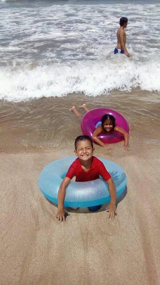 Locos Locos Restaurant image 9