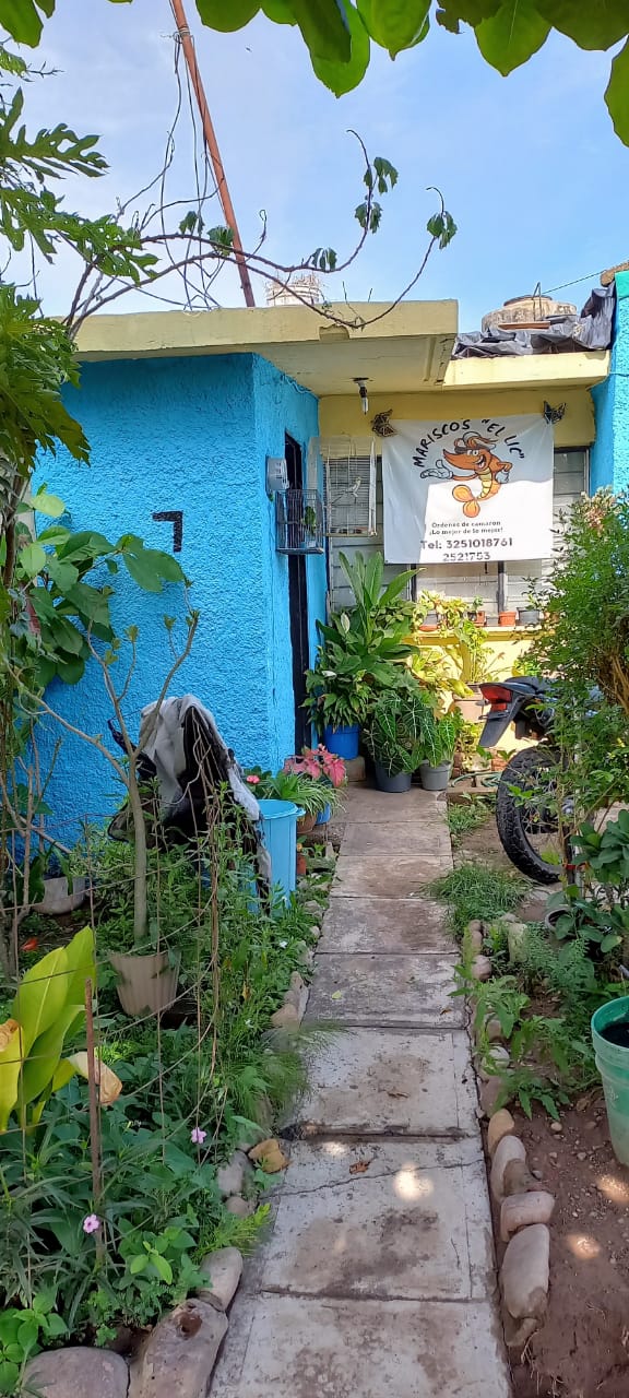 Mariscos "El Lic" image 3