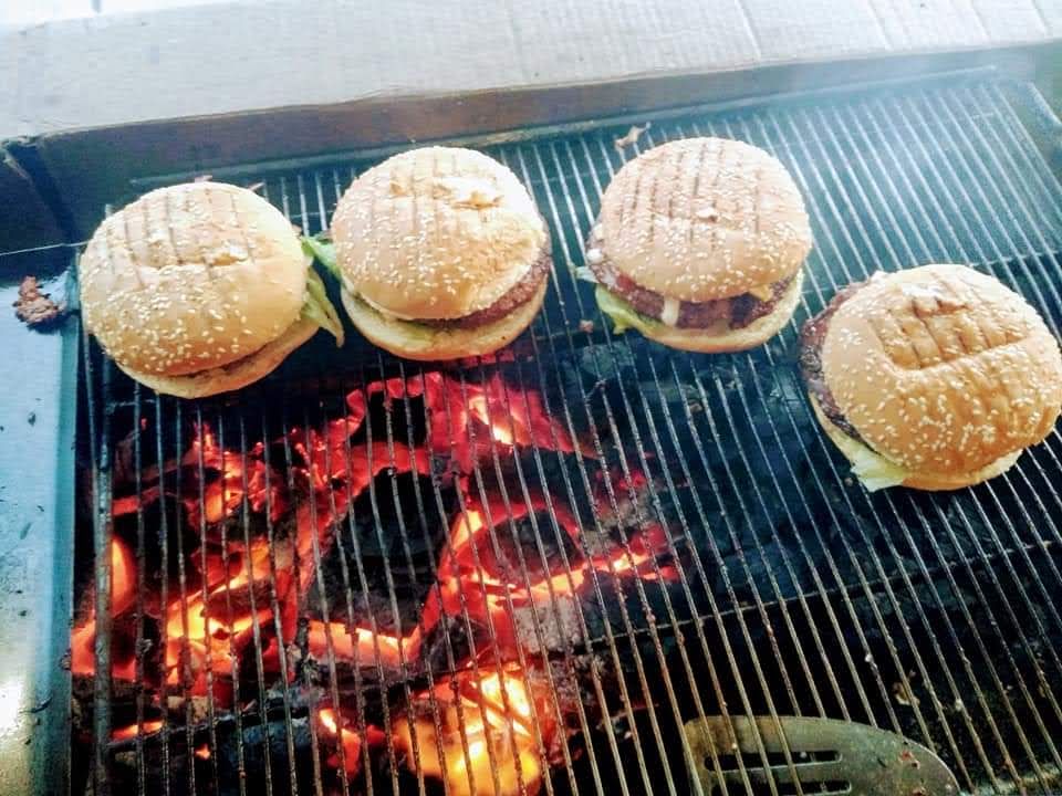 Fati's Burger image 10