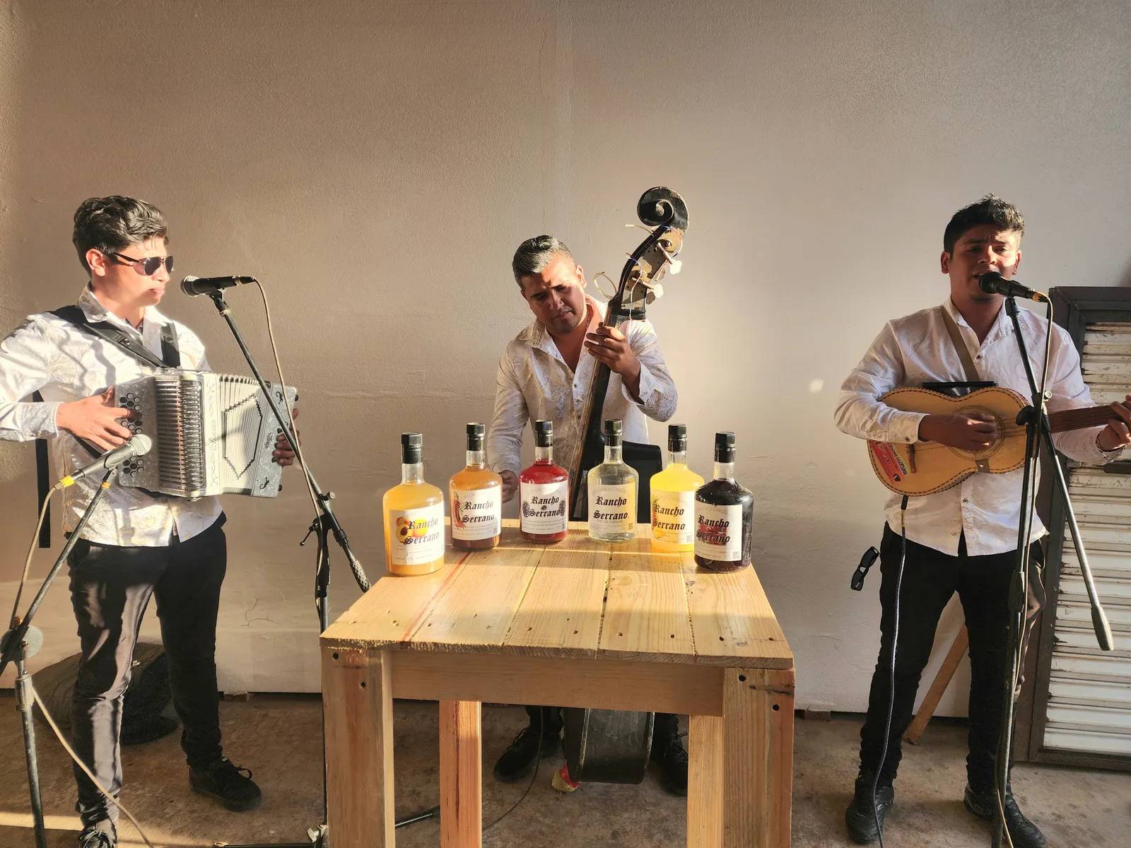 Mezcalería Rancho Serrano y Restaurant-Bar. image 6