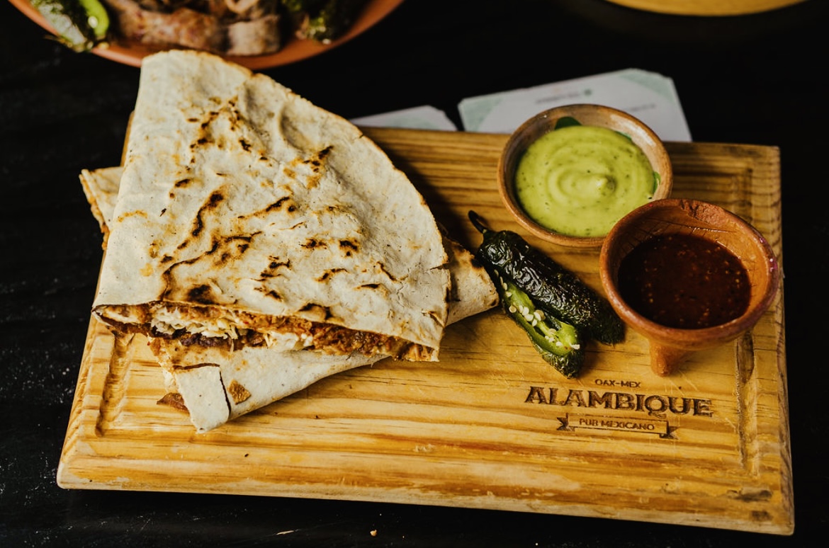 ALAMBIQUE-Tradicional Restobar image 6