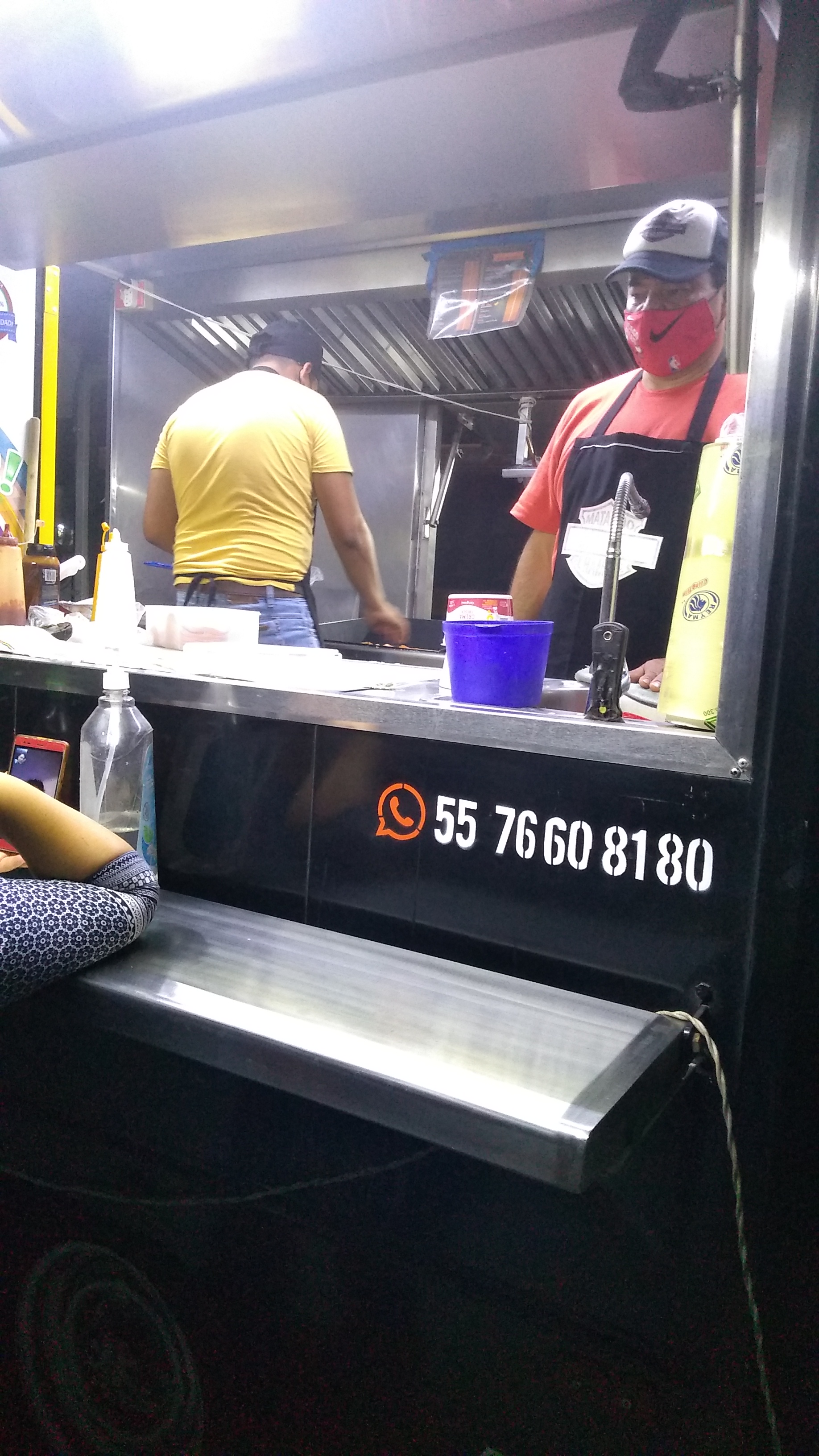 Hamburger Davison image 2