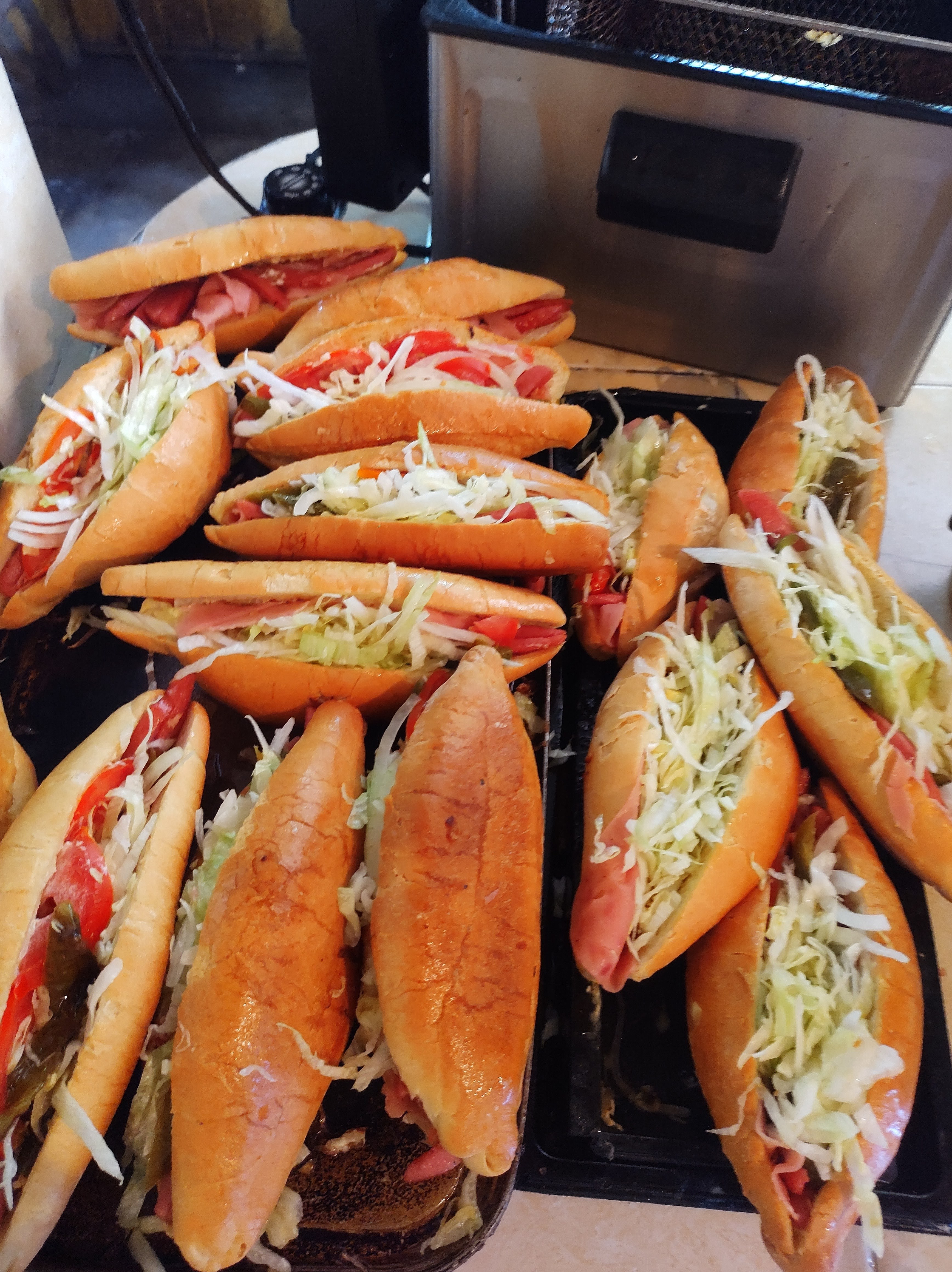 Loncheria Lilia Y Elias image 3