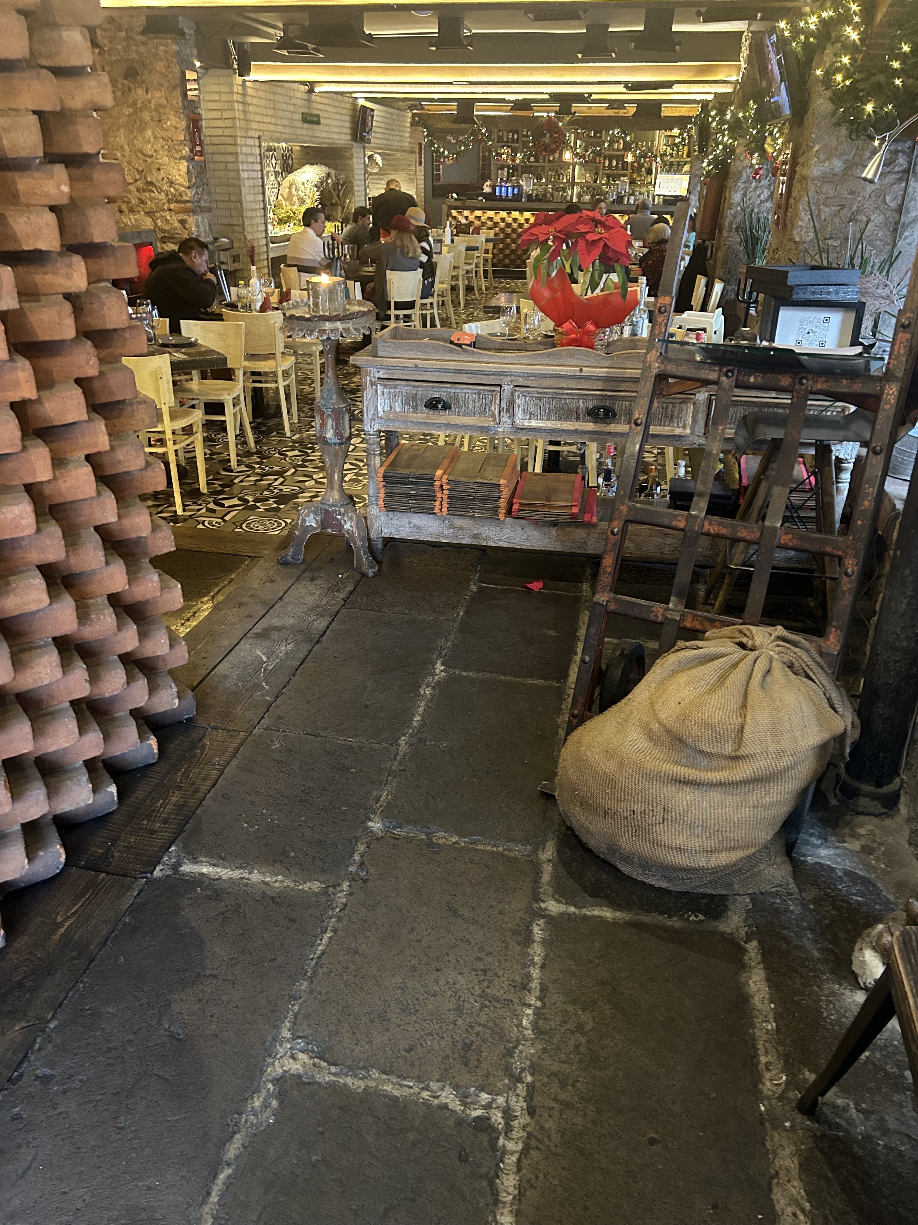 El Anafre Rojo image 9