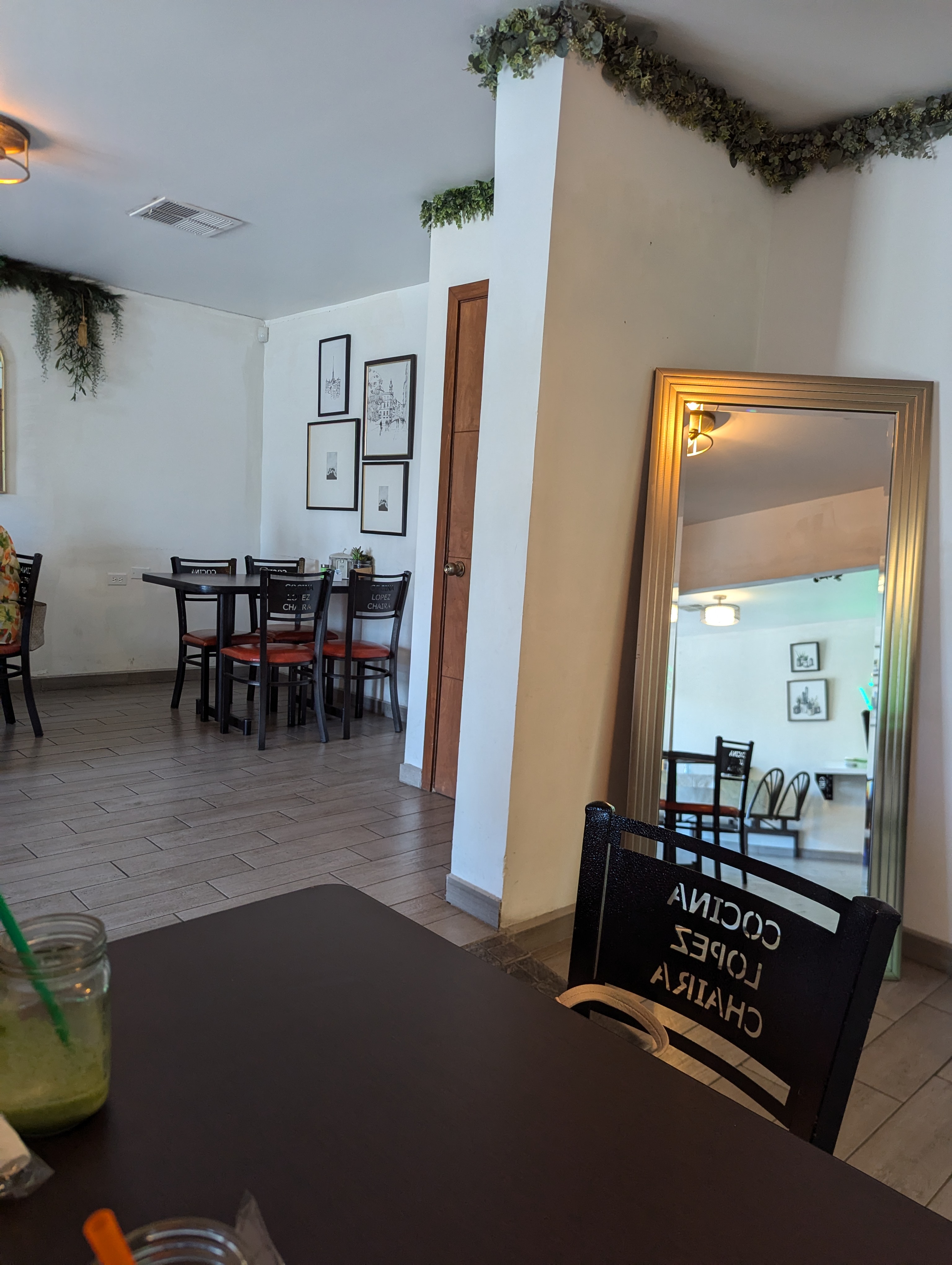 RESTAURANTE LOPEZ CHAIRA image 10