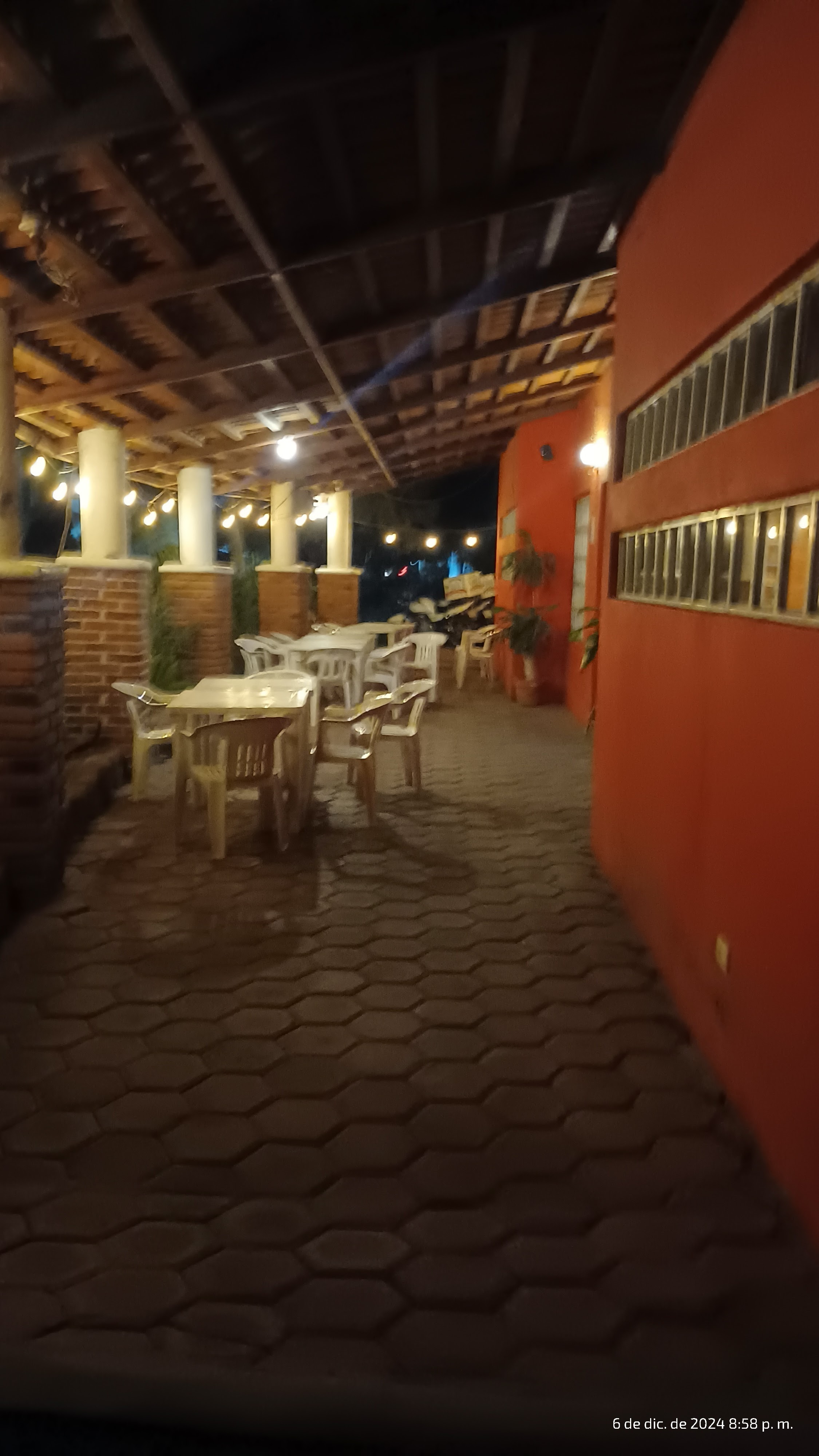 Pizzería Casa Blanca 3 image 10