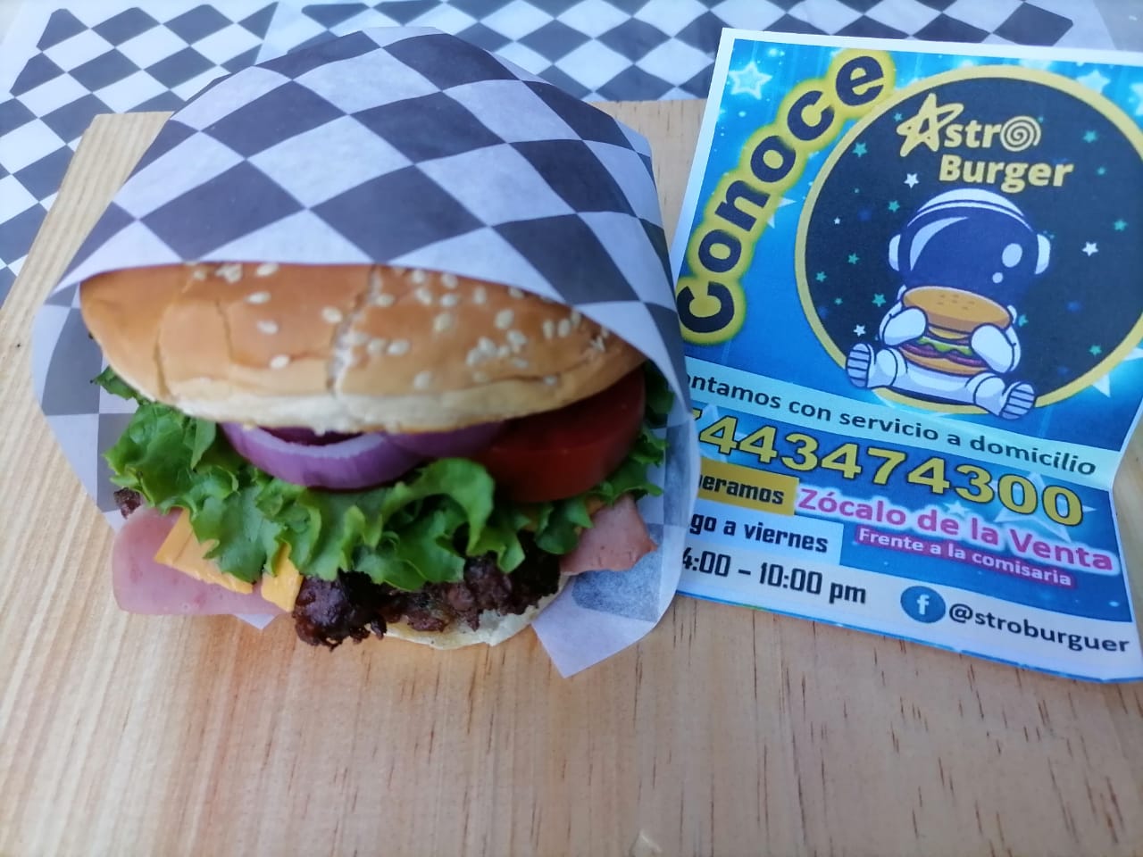 @stro Burger image 3