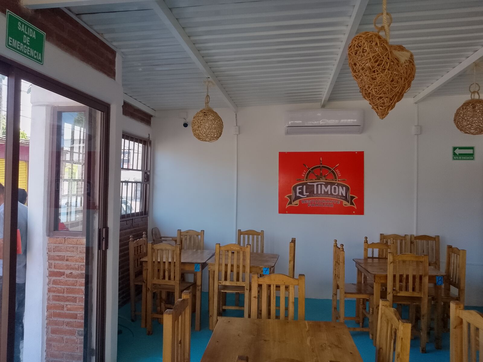 Restaurante Familiar de Mariscos el Timon image 1