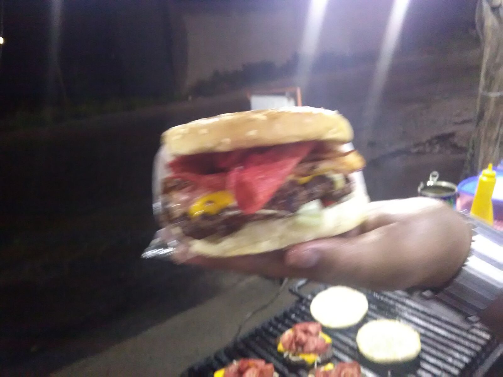 Hamburguesas Al Carbón “ DELIBURGUER” image 6