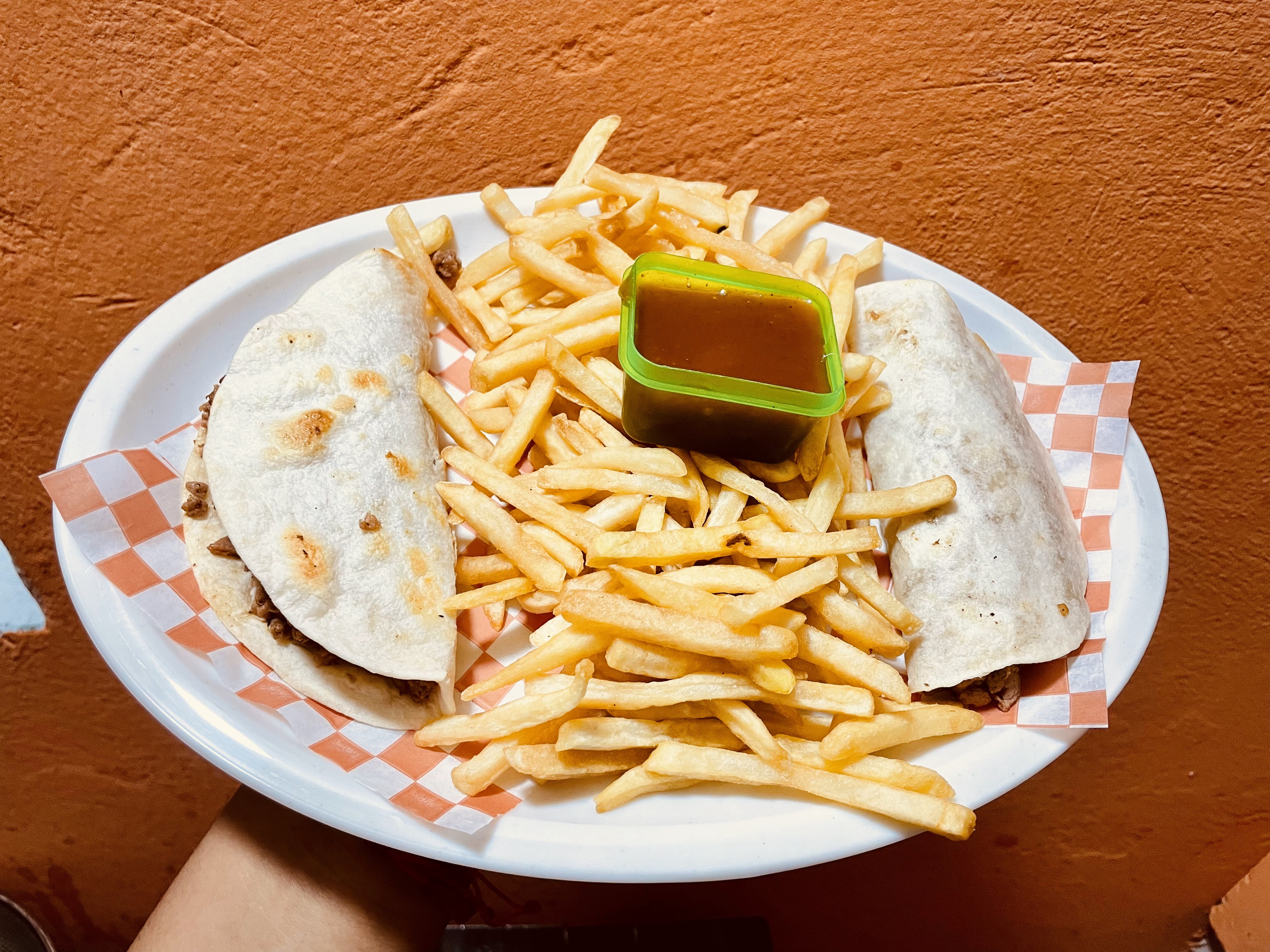 Las Burguers image 4