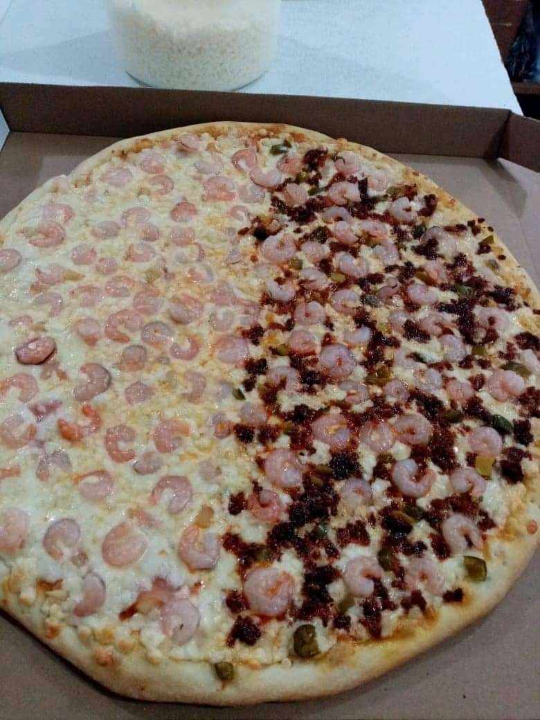 Deli's Pizza image 8