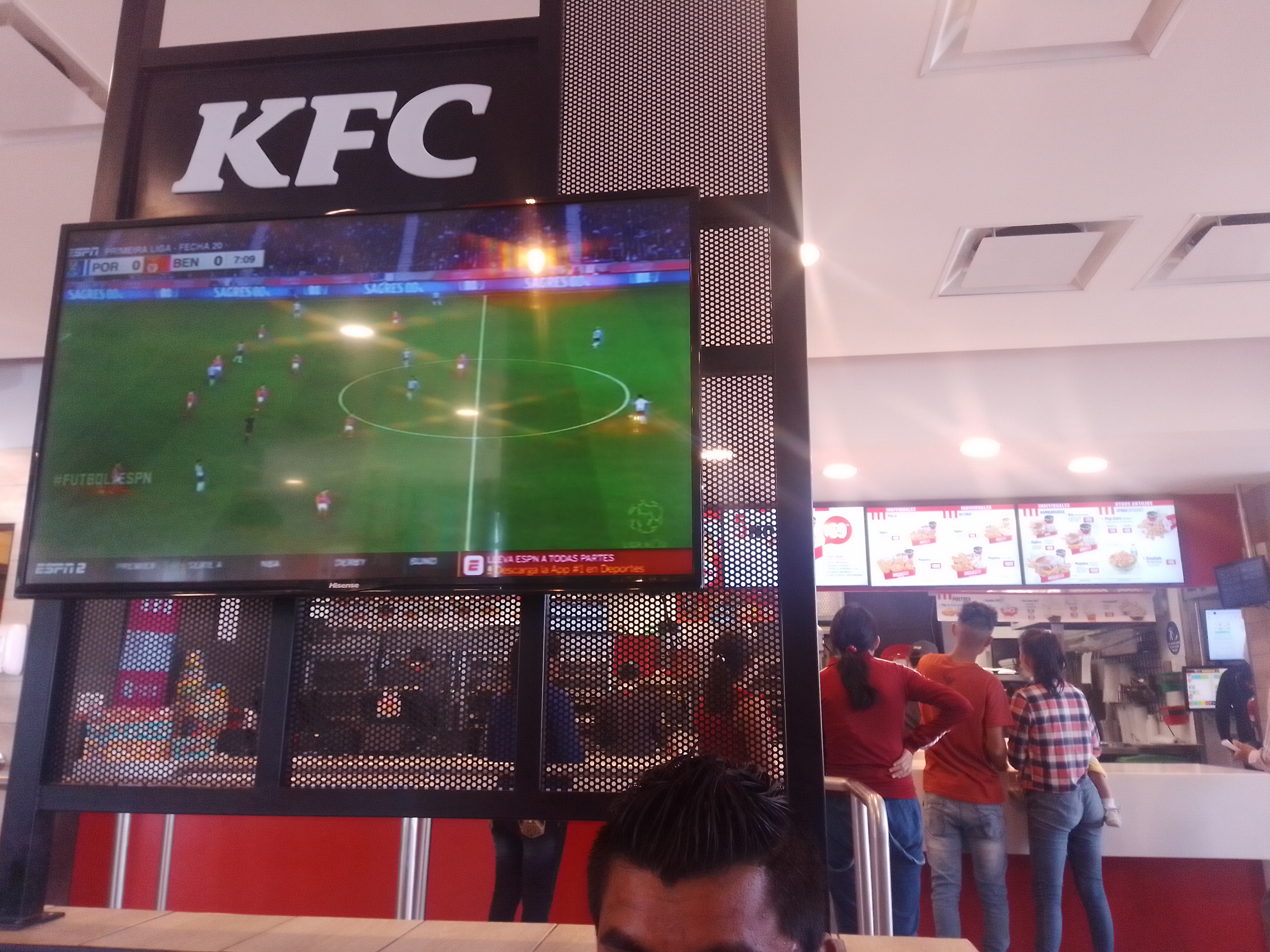 KFC Tlajomulco image 6