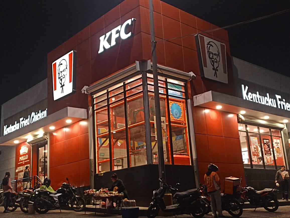 KFC Tlajomulco image 7