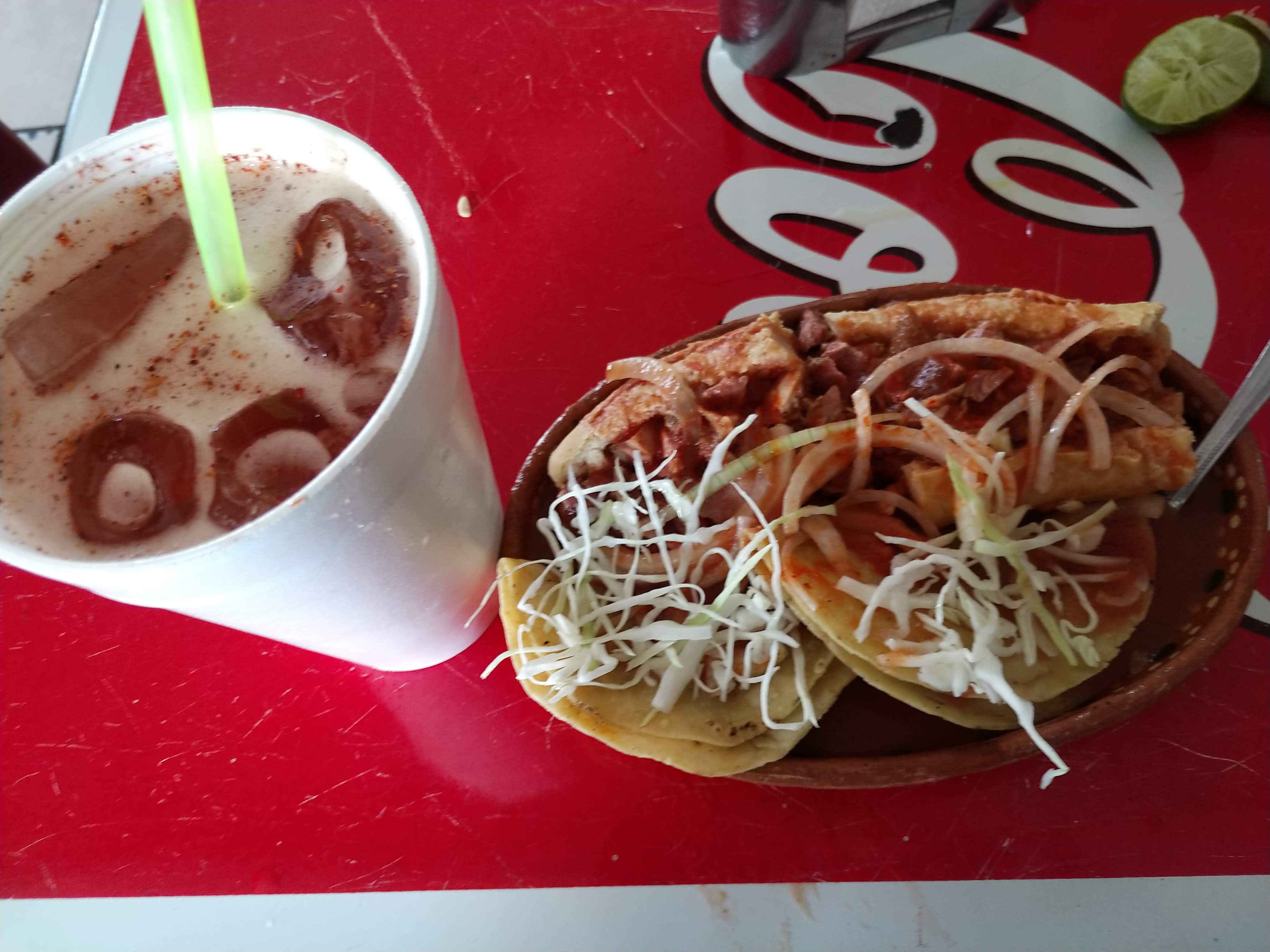 Tortas Y Mariscos JOS image 2