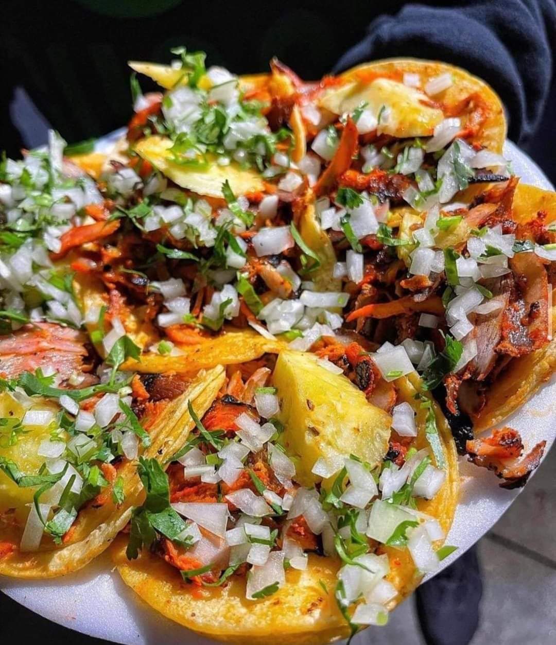 Los Gallitos Taquería's Y Antojitos Mexicanos image 2