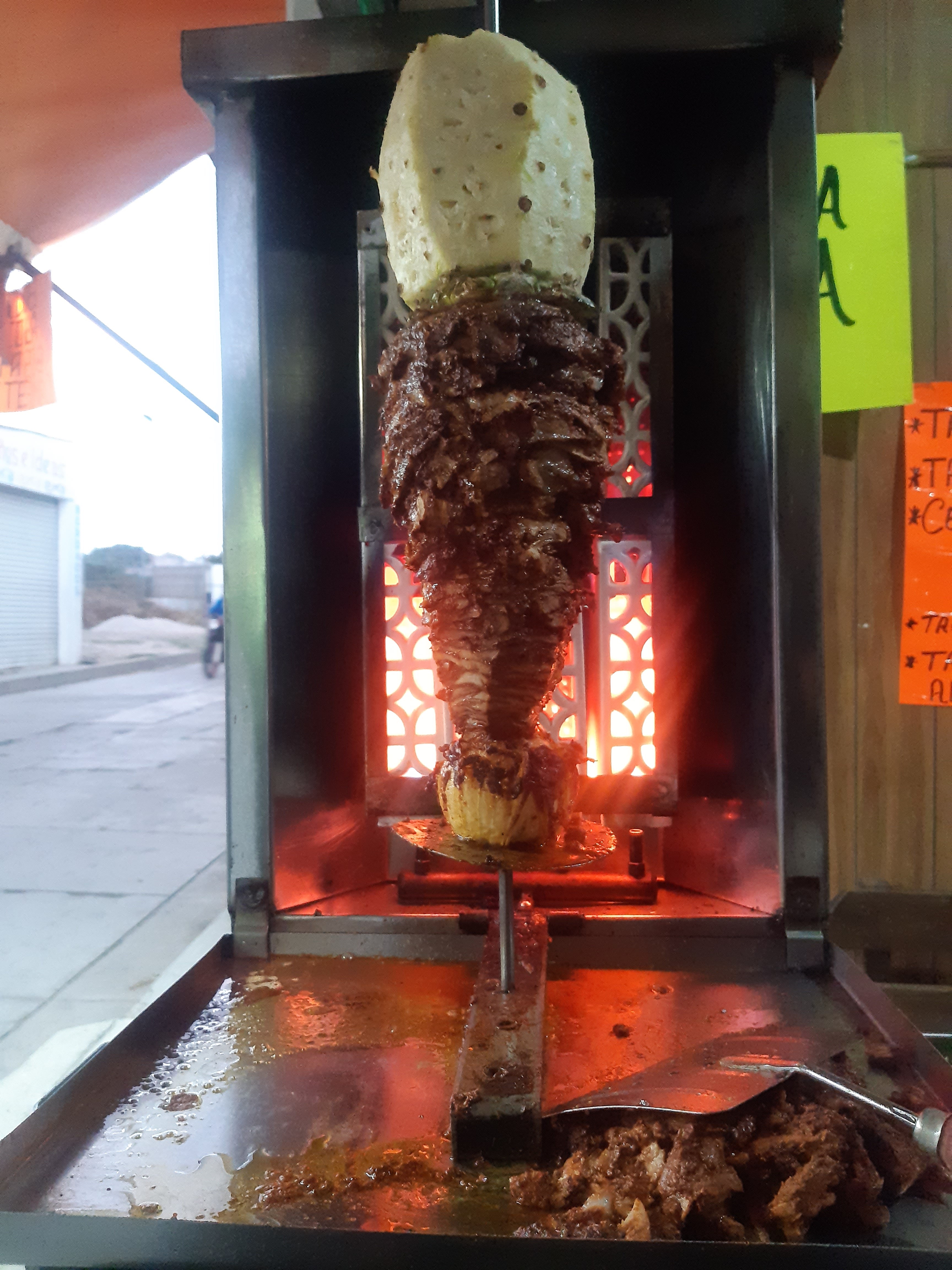 Los Gallitos Taquería's Y Antojitos Mexicanos image 3