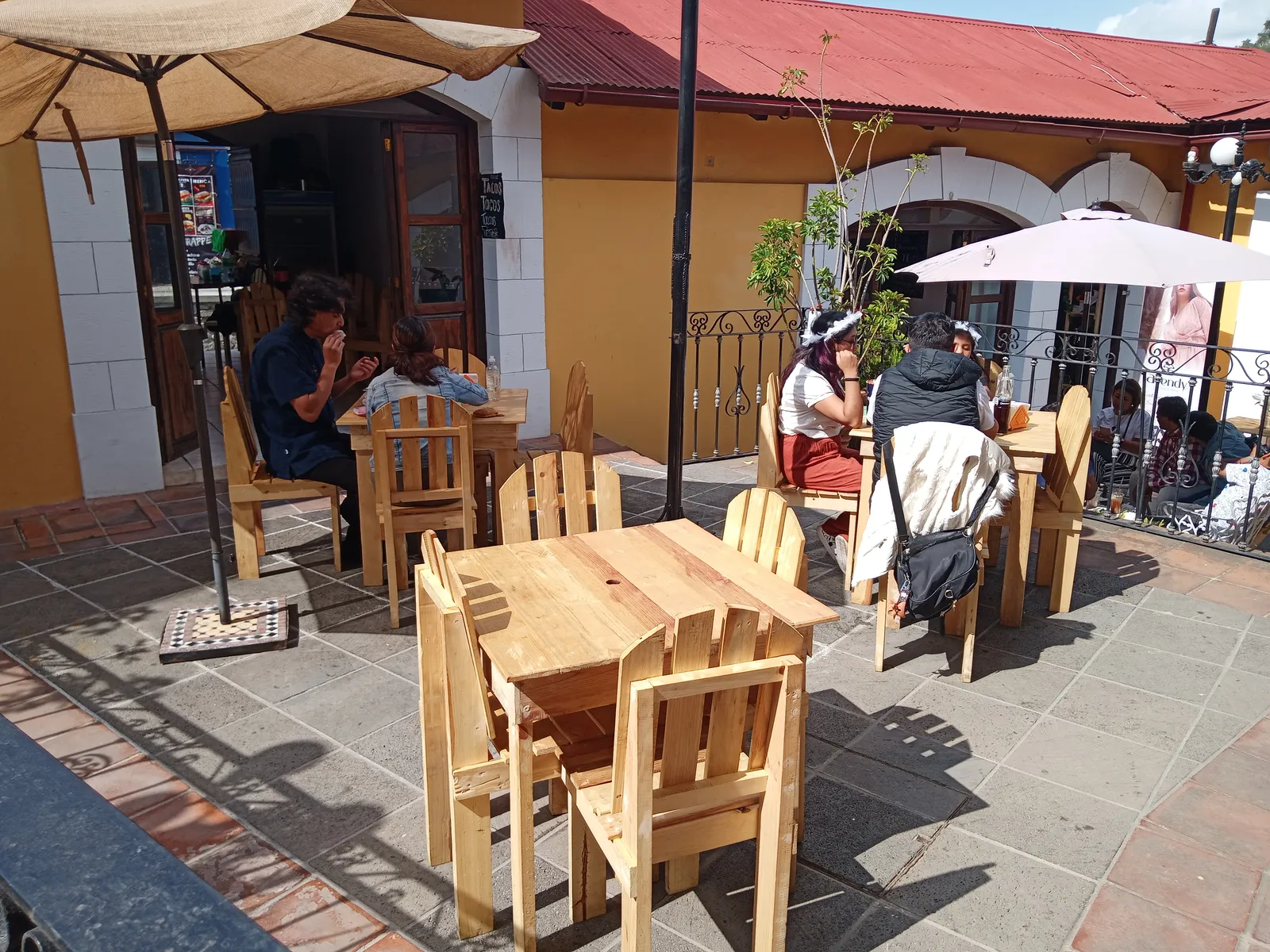 Taquería Santi Felíz image 1